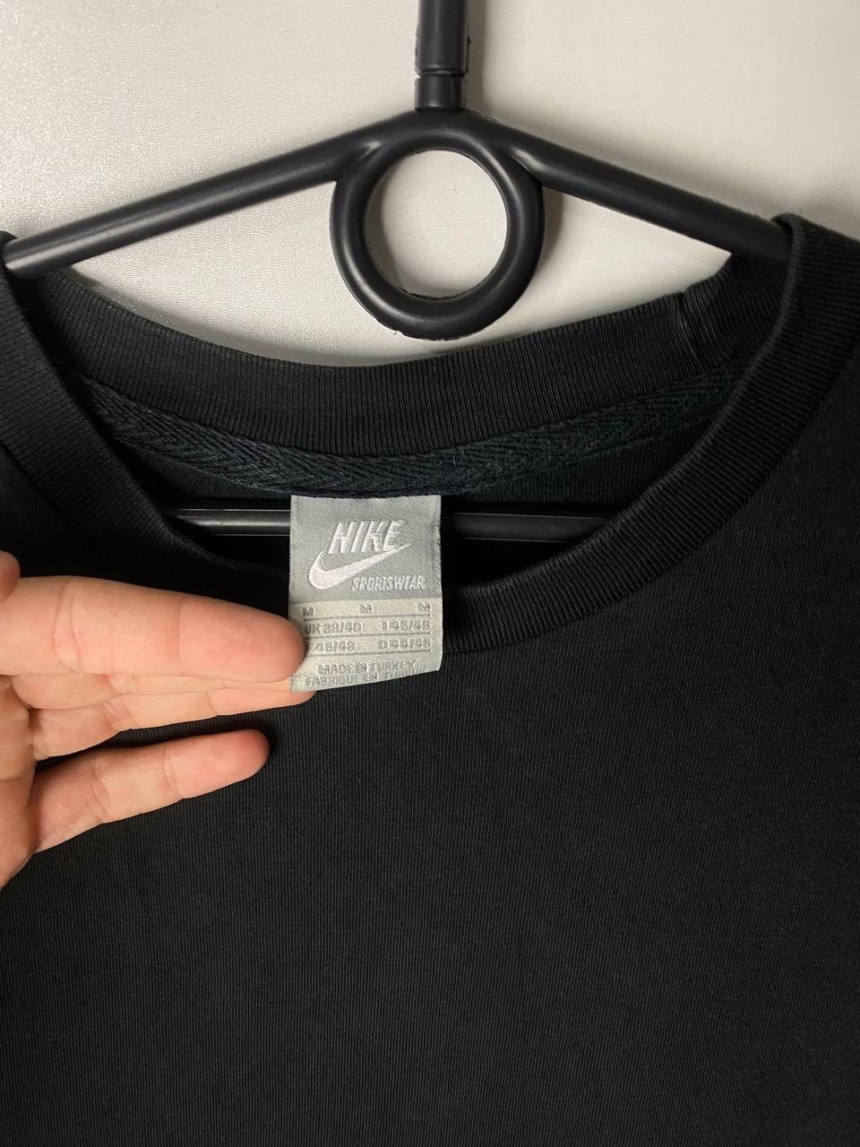 Nike Nike big swoosh t-shirt size M Size US M / EU 48-50 / 2 - 3 Thumbnail
