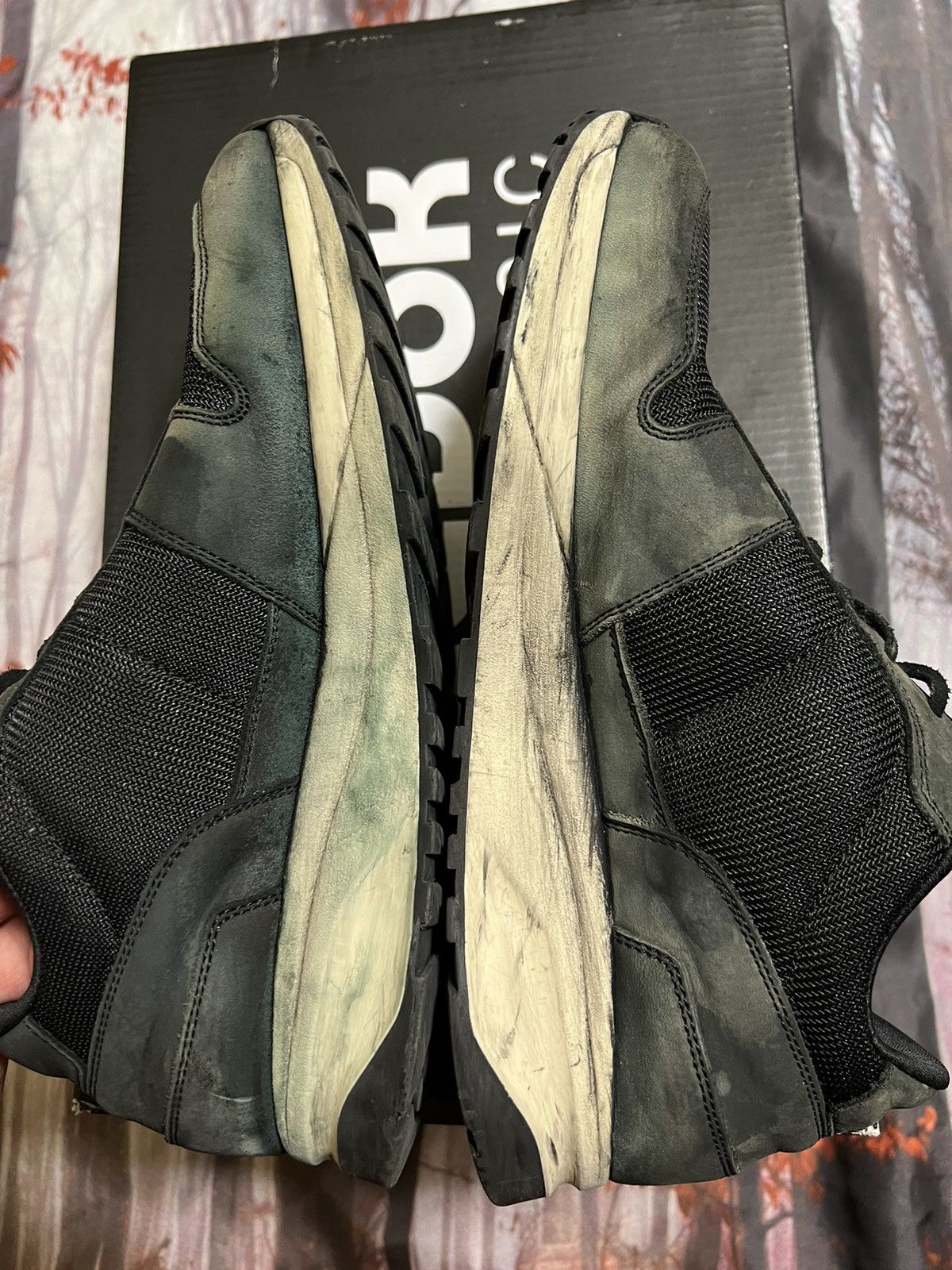 Common Projects ***FINAL DROP***RARE wmns Common Projects trainer high 39 Size US 9.5 / IT 39.5 - 19 Thumbnail