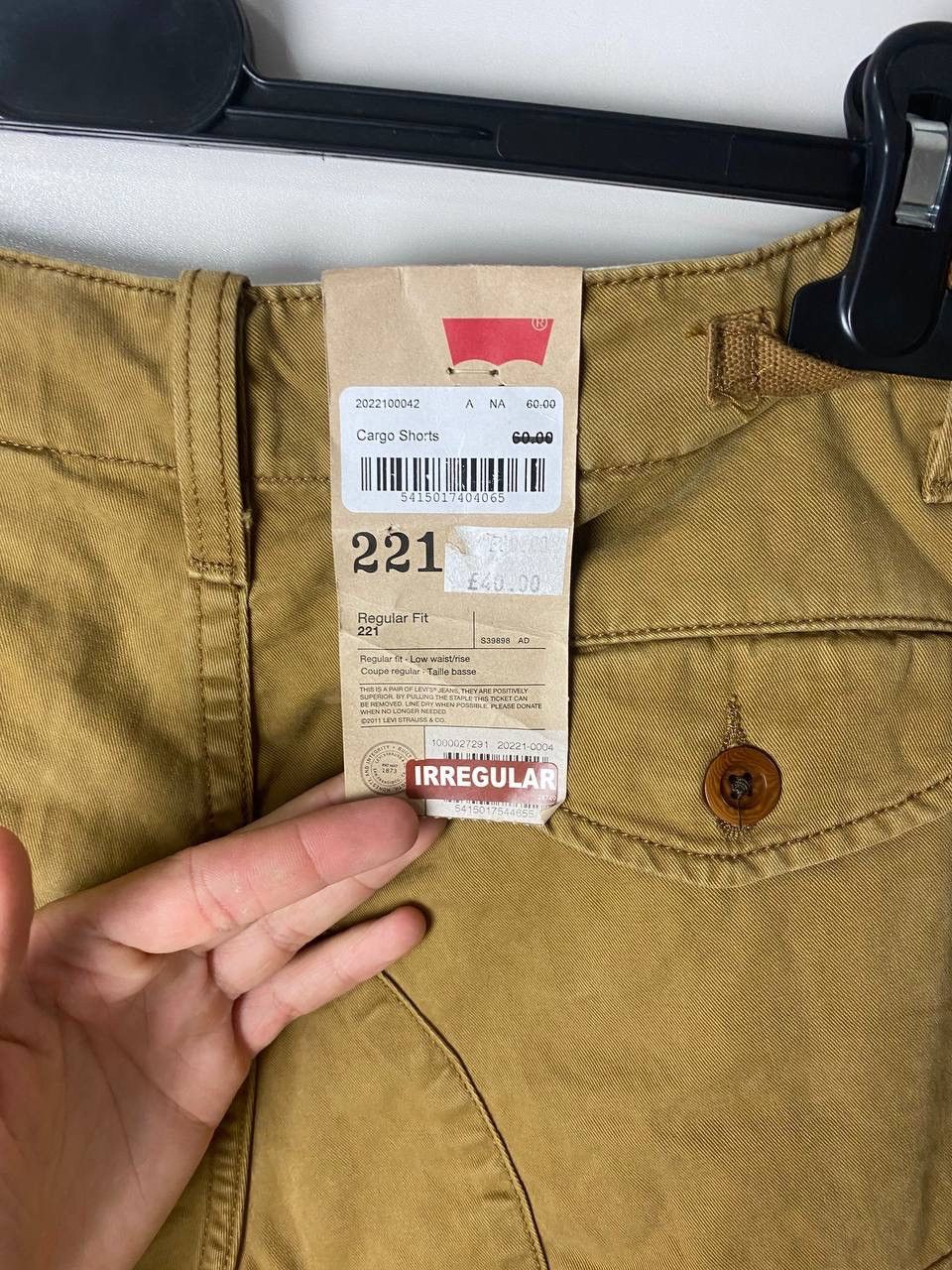 Levi's New Levi’s cargo shorts size 28 Size US 28 / EU 44 - 3 Thumbnail
