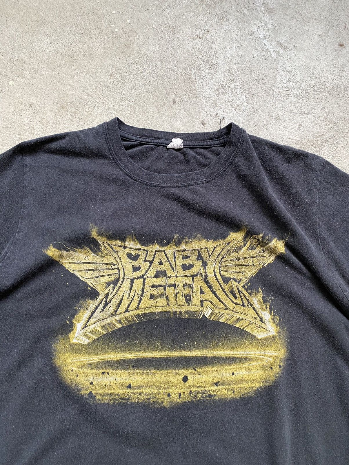 Band Tees Rare! Baby Metal Japanese Band T Shirt Size US L / EU 52-54 / 3 - 4 Thumbnail