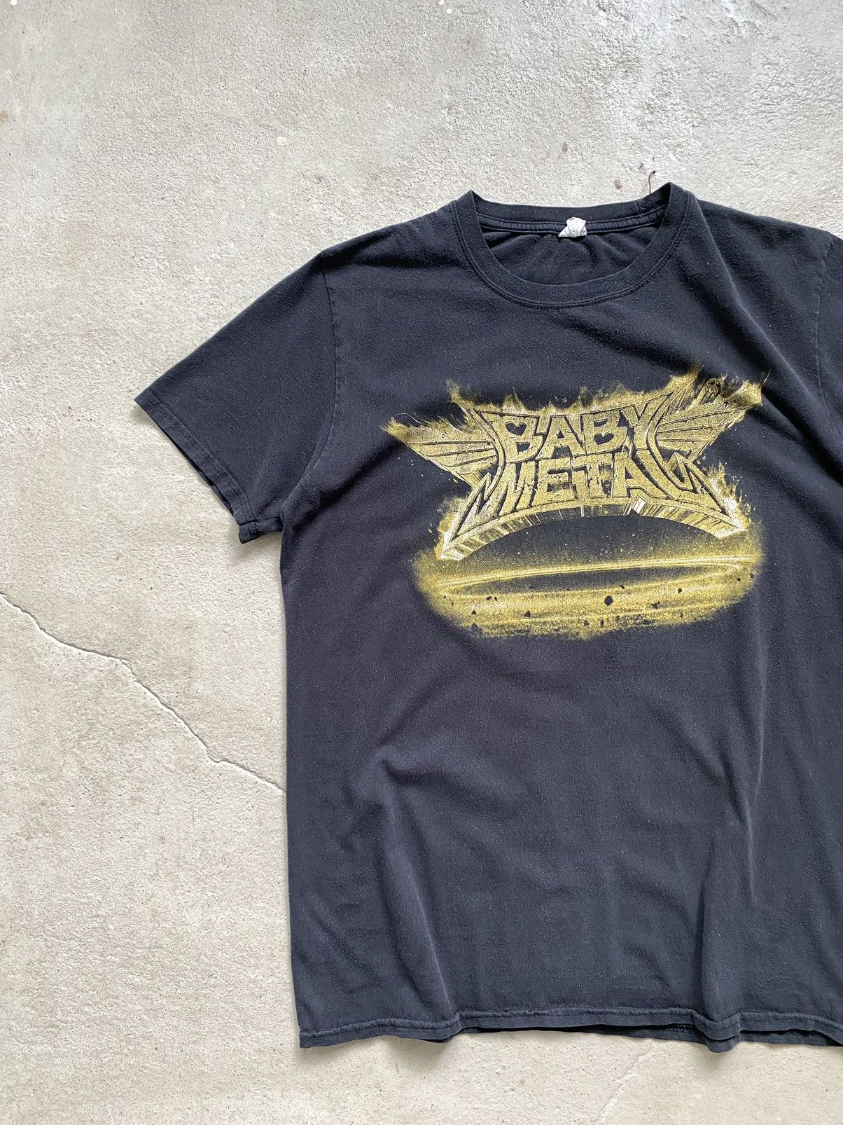 Band Tees Rare! Baby Metal Japanese Band T Shirt Size US L / EU 52-54 / 3 - 2 Thumbnail
