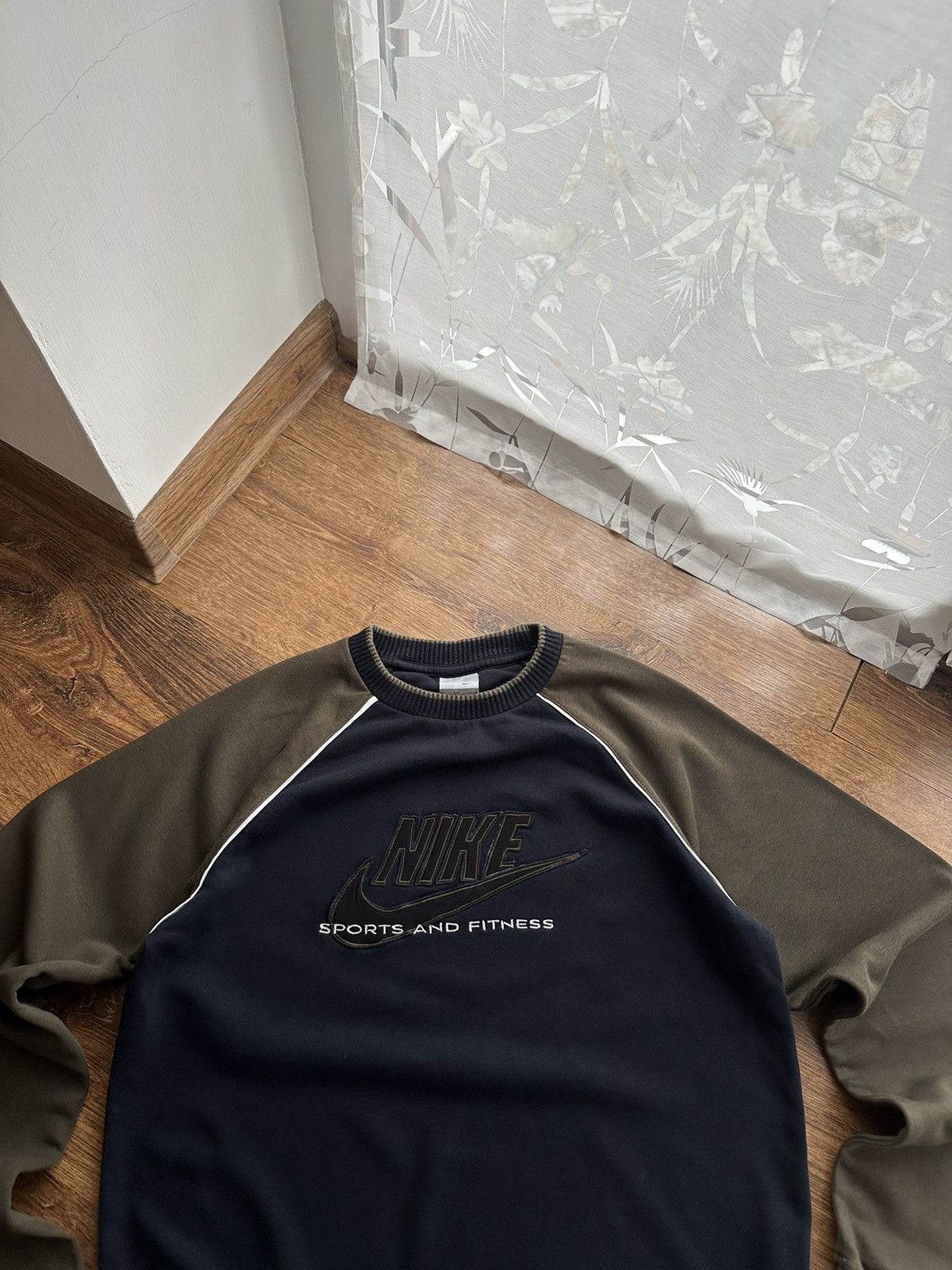 Nike Vintage Nike Logo Crewneck Sweatshirt Size US M / EU 48-50 / 2 - 3 Thumbnail