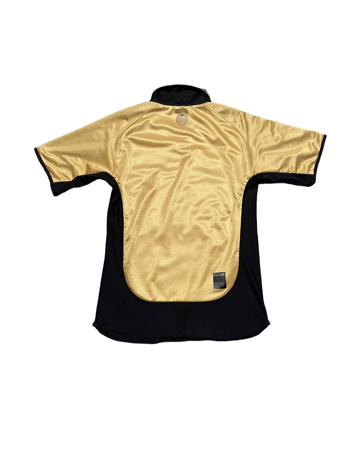 Umbro 2001 2002 Manchester United Umbro Vintage Reversible Jersey Size US S / EU 44-46 / 1 - 4 Thumbnail