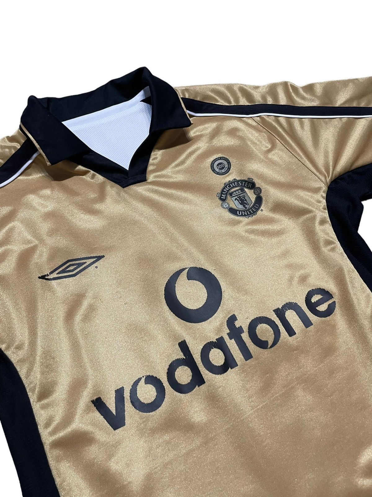 Umbro 2001 2002 Manchester United Umbro Vintage Reversible Jersey Size US S / EU 44-46 / 1 - 3 Thumbnail