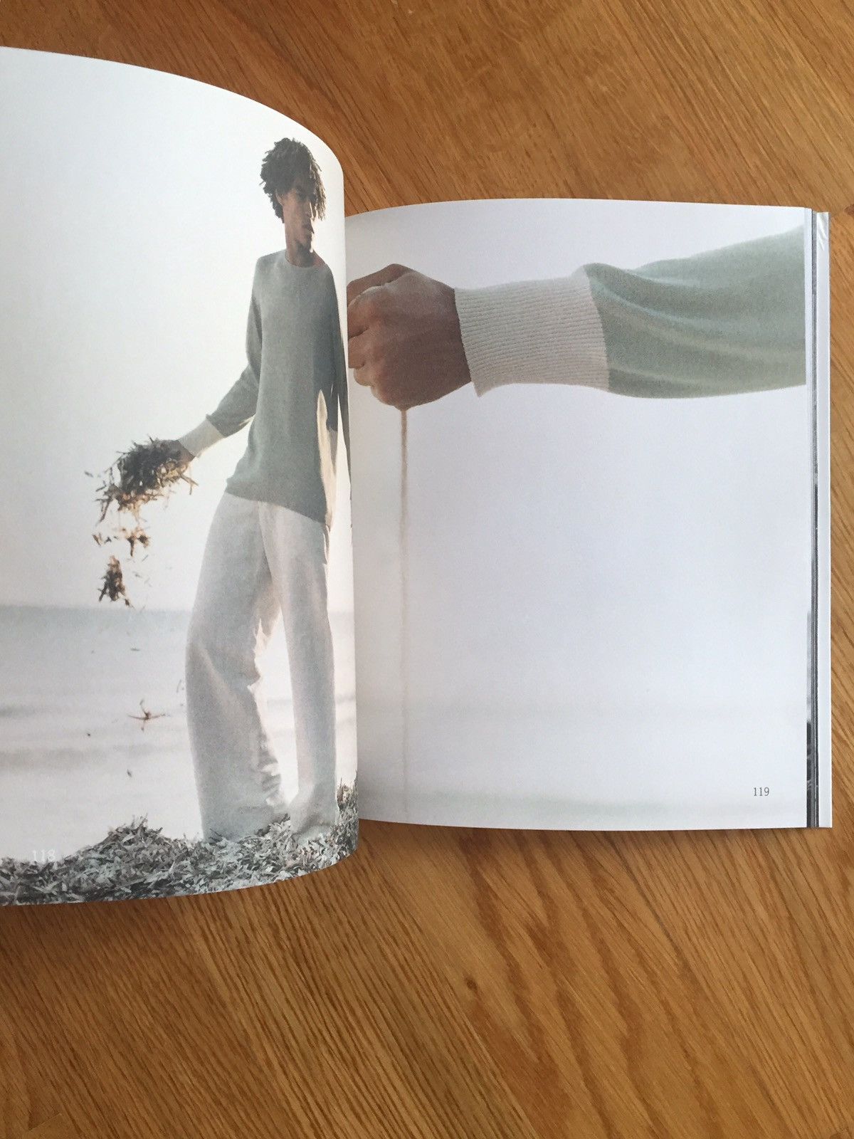 Emporio Armani EMPORIO ARMANI MENS & WOMENS LOOKBOOK - SS 1999 Size ONE SIZE - 18 Thumbnail