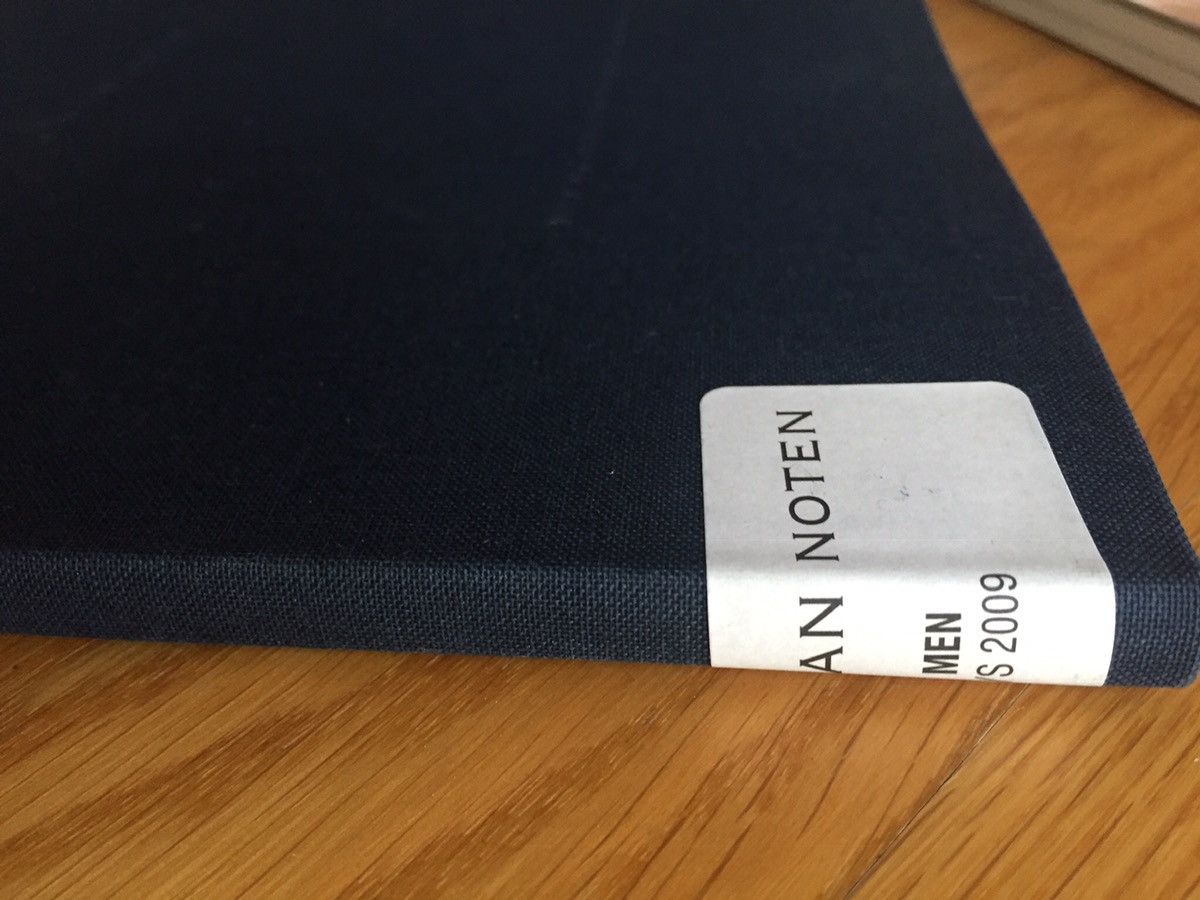 Dries Van Noten DRIES VAN NOTEN MENSWEAR LOOKBOOK SET 2002 - 2017 Size ONE SIZE - 17 Thumbnail