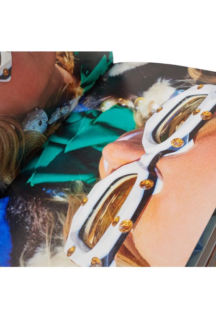 Gucci GUCCI BOOK "WORLD (THE PRICE OF LOVE)" BY MARTIN PARR - 2018 Size ONE SIZE - 6 Thumbnail