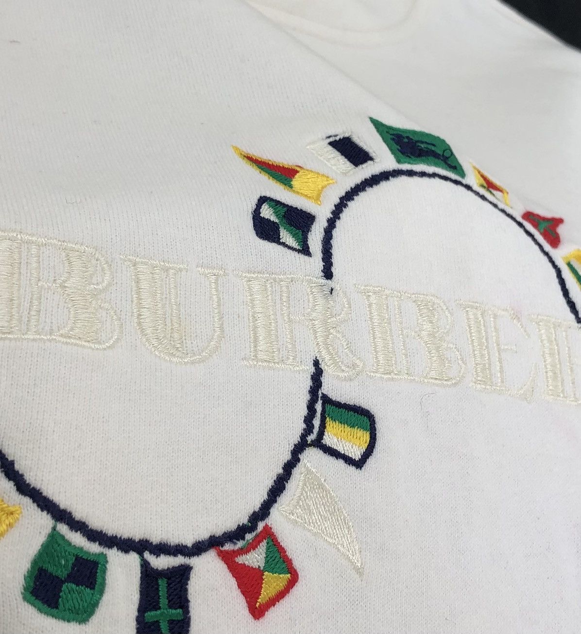 Burberry VTG 90s Burberrys Embroidery Spellout Sweatshirt Crewneck Size US S / EU 44-46 / 1 - 10 Thumbnail