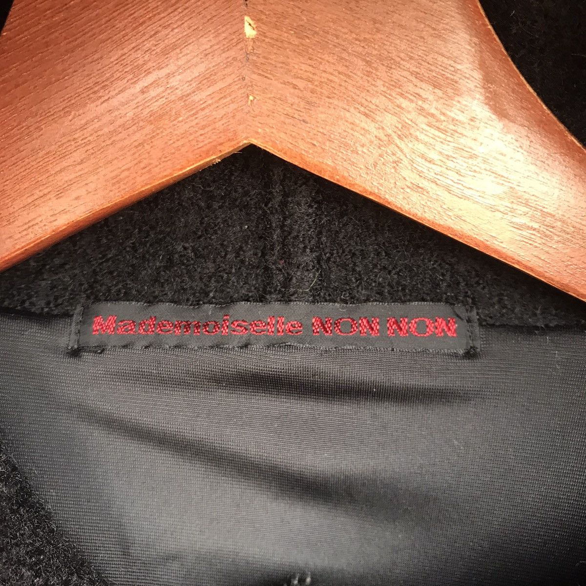 Issey Miyake × Mademoiselle Non Non Mademoiselle Non Non hairy toggle wool women jacket hoodie Size ONE SIZE - 7 Thumbnail