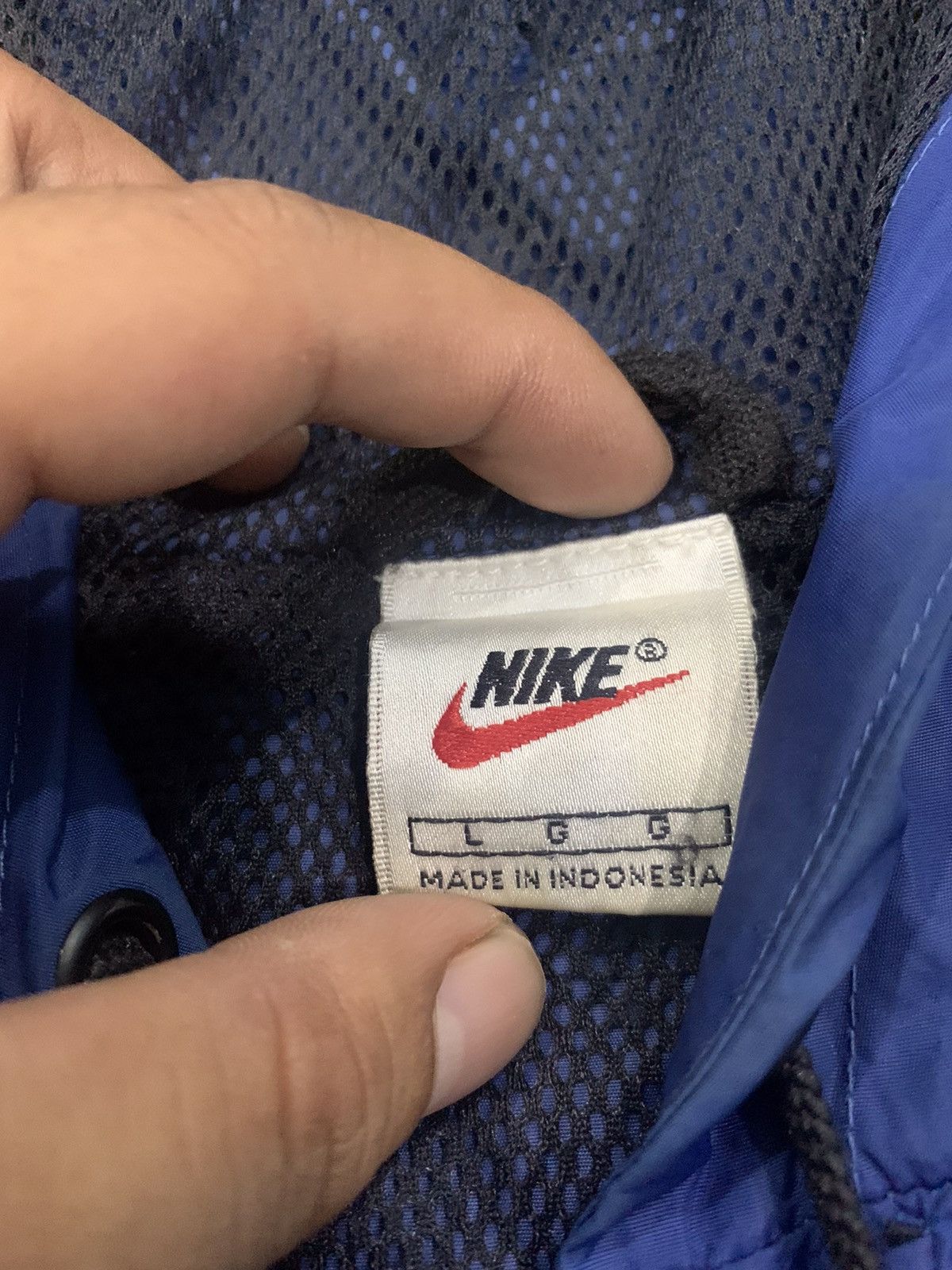 Nike × Vintage Vintage 90’s Classic Nike Stripes Colour Windbreaker Size US L / EU 52-54 / 3 - 7 Thumbnail