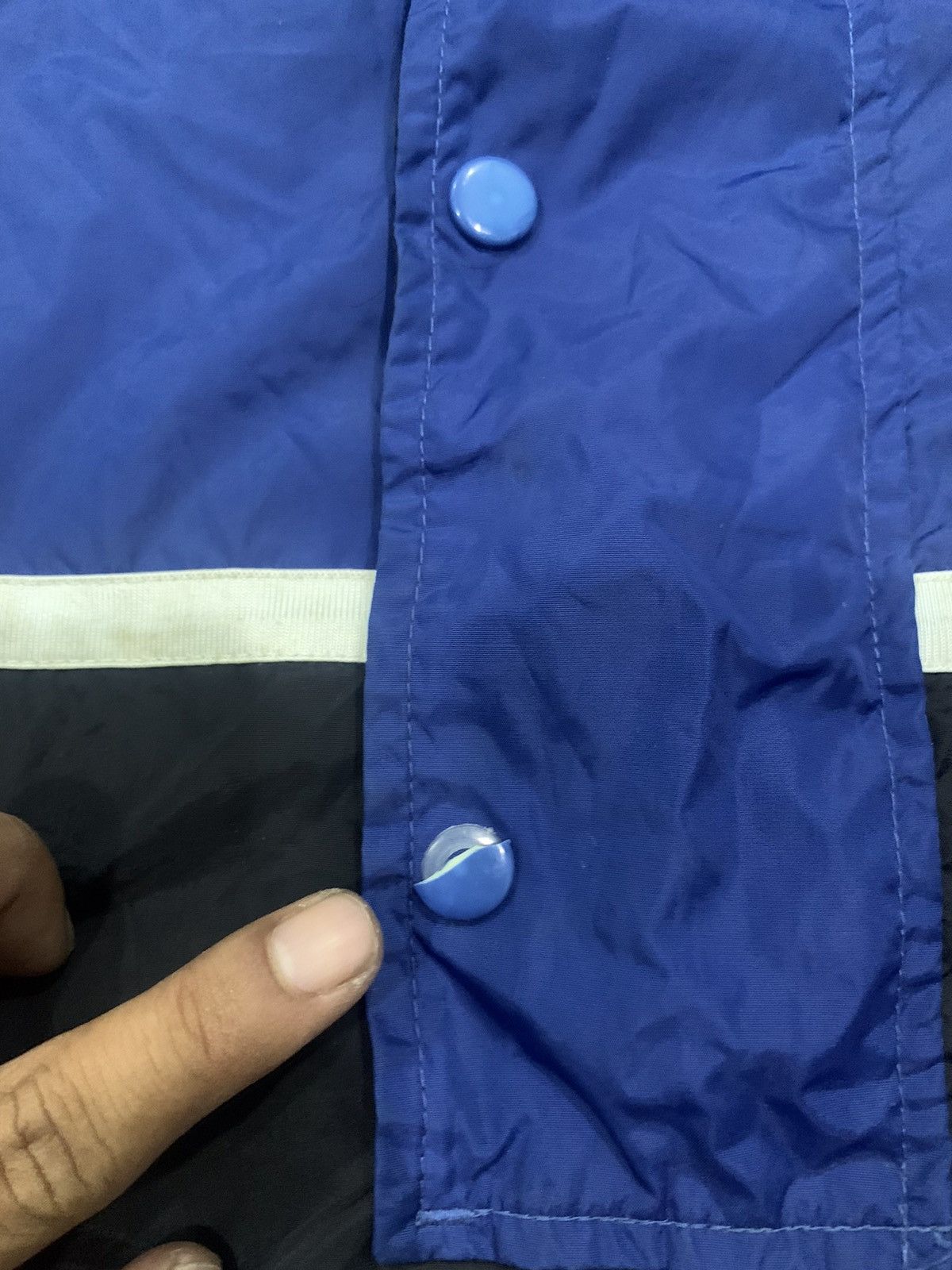 Nike × Vintage Vintage 90’s Classic Nike Stripes Colour Windbreaker Size US L / EU 52-54 / 3 - 5 Thumbnail