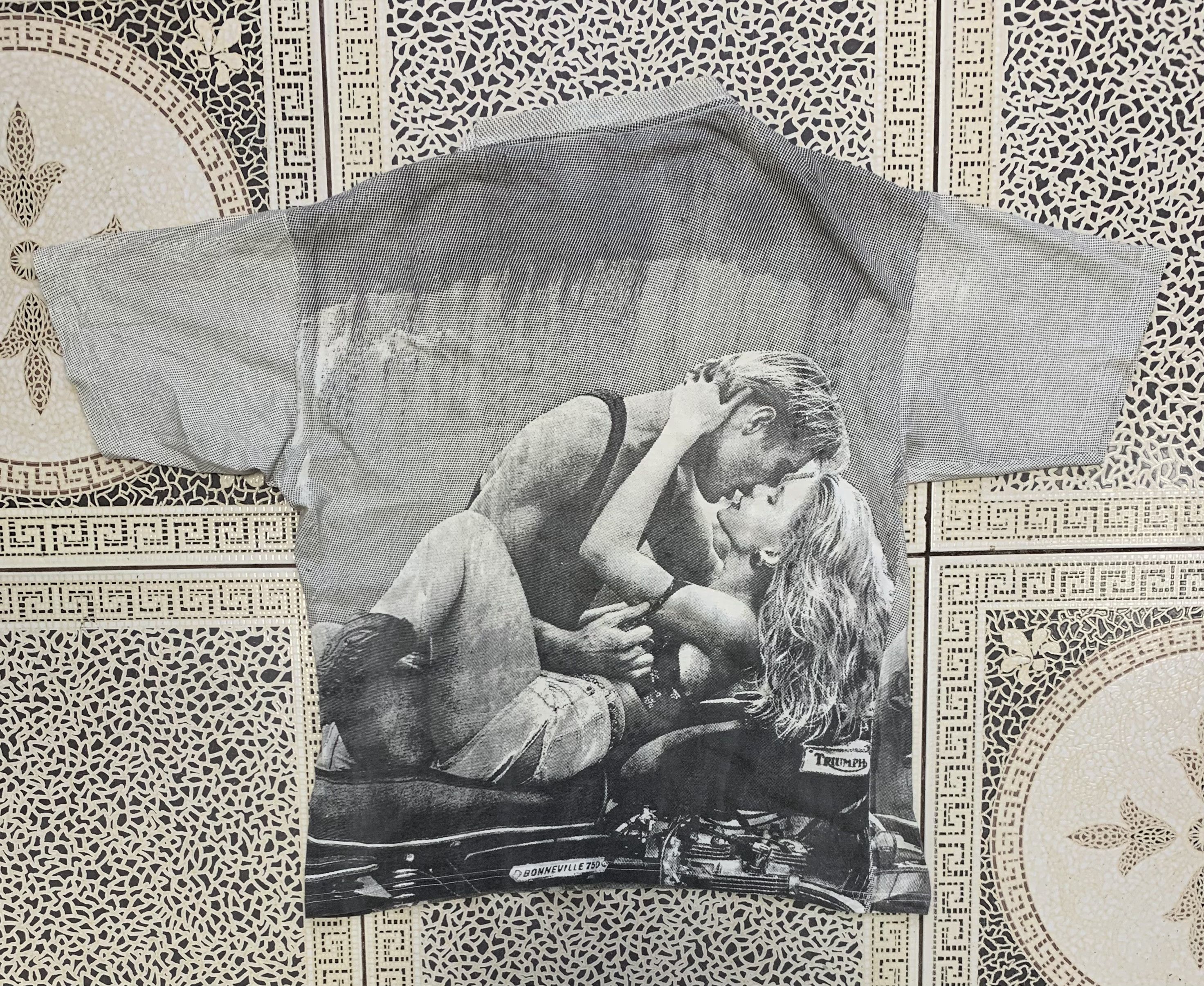 Vintage Triumph Bonneville Motorcycle Vintage tee OVER PRINT Size US L / EU 52-54 / 3 - 2 Thumbnail