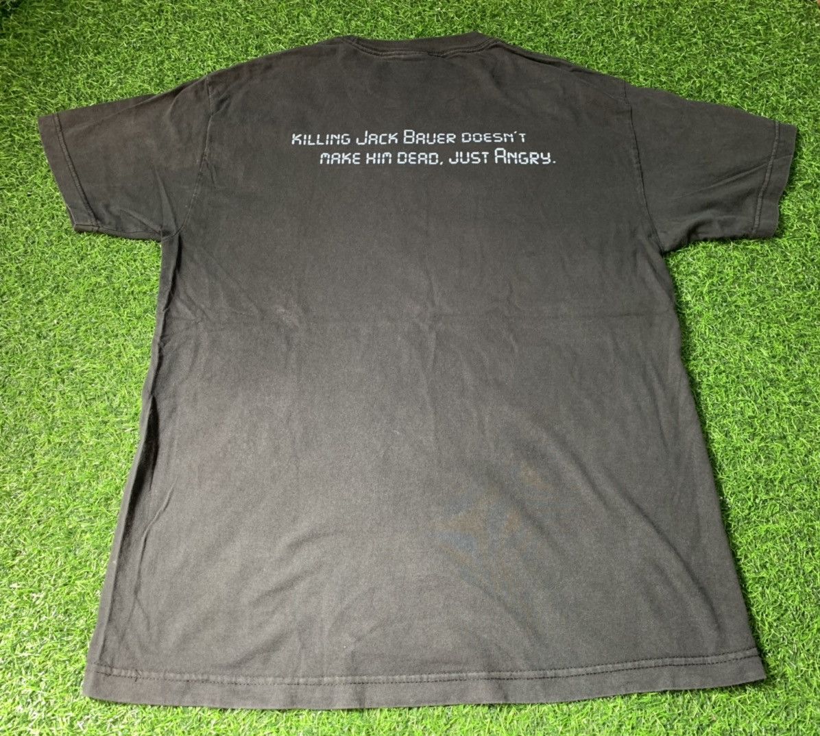 Vintage Vintage Y2k 24 Series Movie Tee Killed by Jack Bauer Size US L / EU 52-54 / 3 - 4 Thumbnail