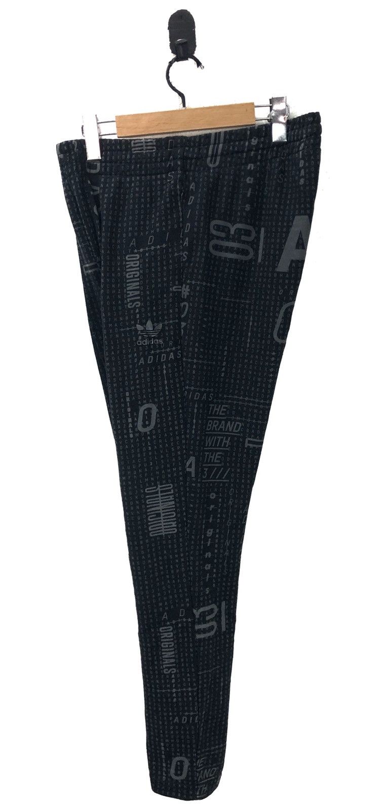 Adidas Adidas The Brand With The 3 Stripes Fuul Print Size US 32 / EU 48 - 10 Thumbnail