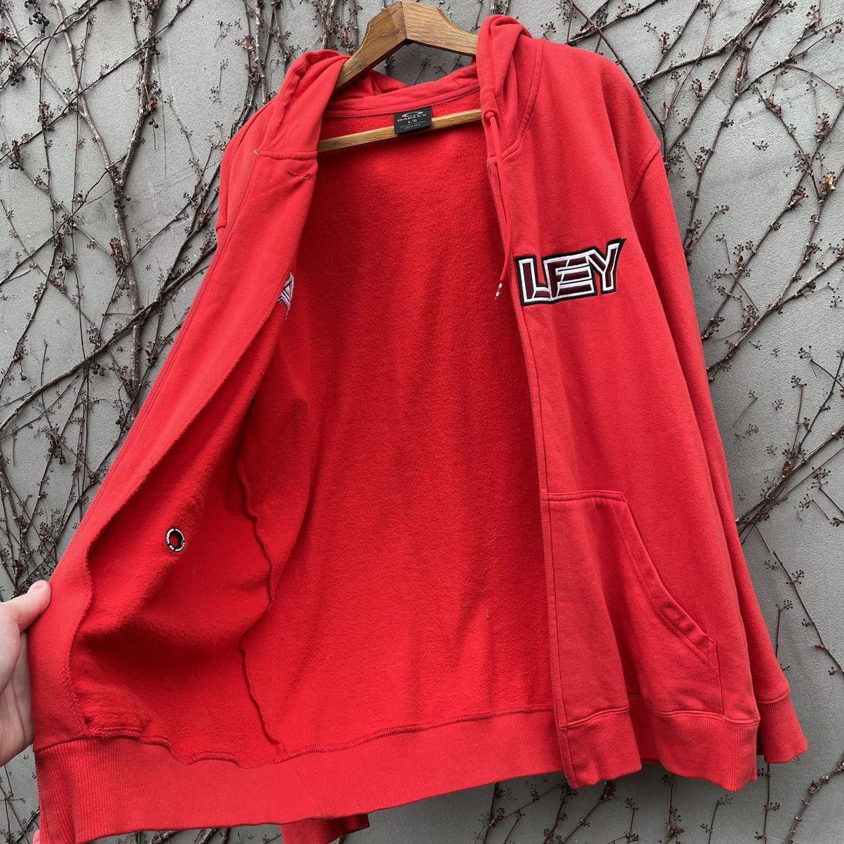 Oakley × Vintage Vintage Oakley Big Logo Zip Hoodie Size US L / EU 52-54 / 3 - 7 Thumbnail