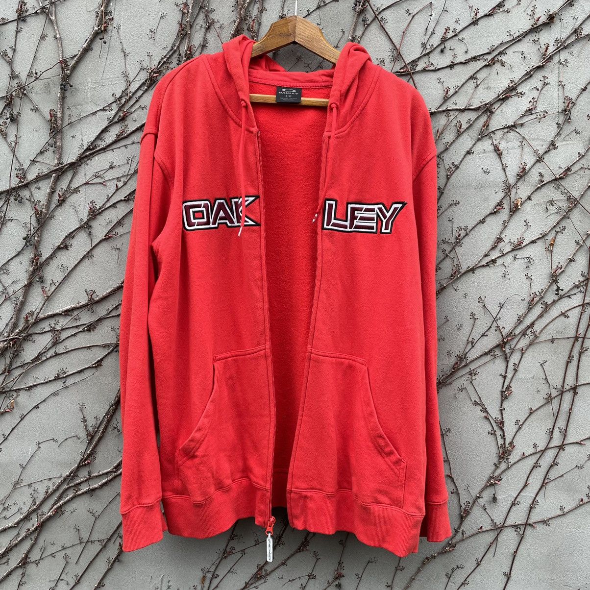 Oakley × Vintage Vintage Oakley Big Logo Zip Hoodie Size US L / EU 52-54 / 3 - 3 Thumbnail