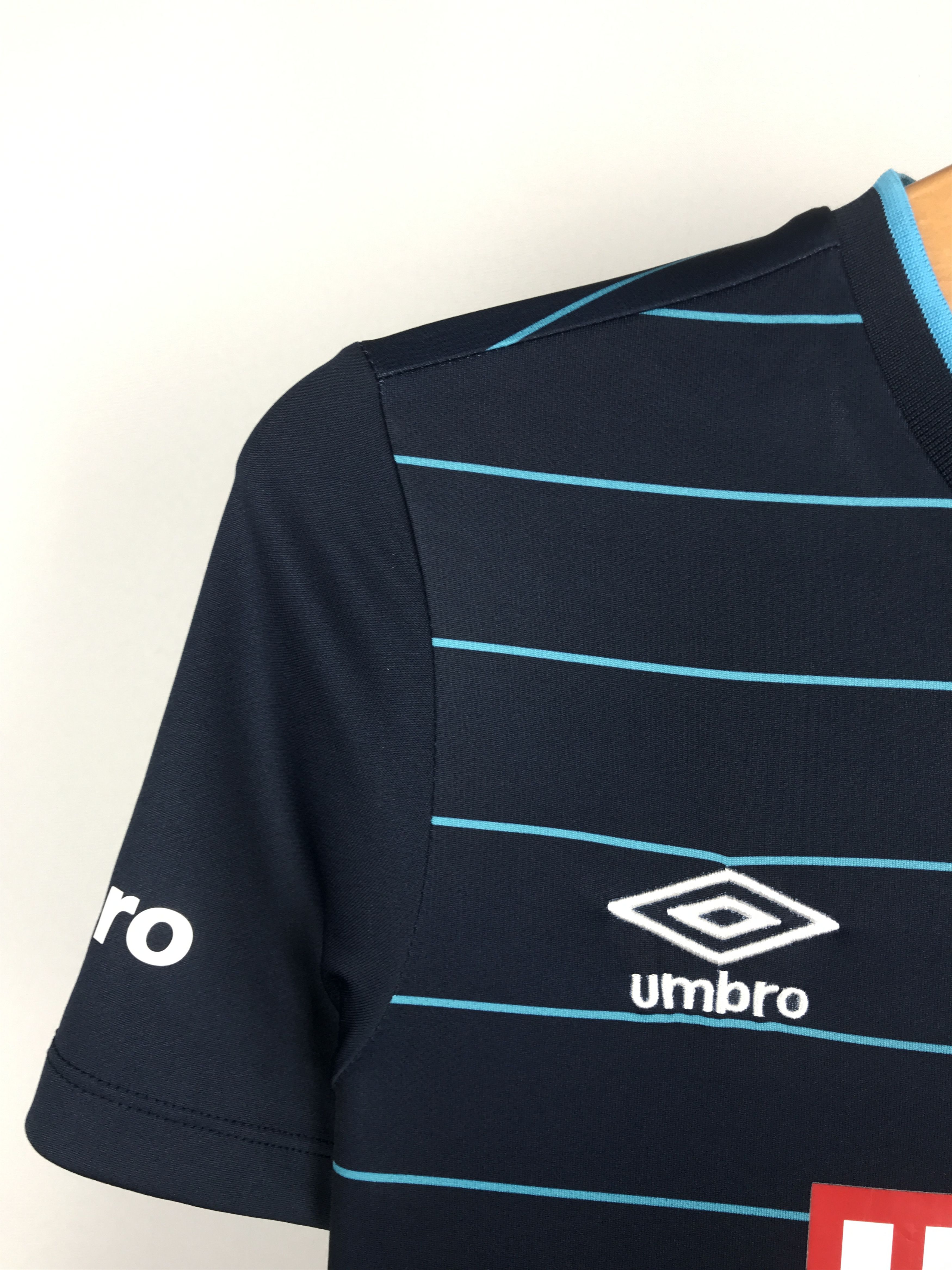 Umbro Derby County 2014-2015 Umbro Away Soccer Jersey Shirt Size US S / EU 44-46 / 1 - 4 Thumbnail