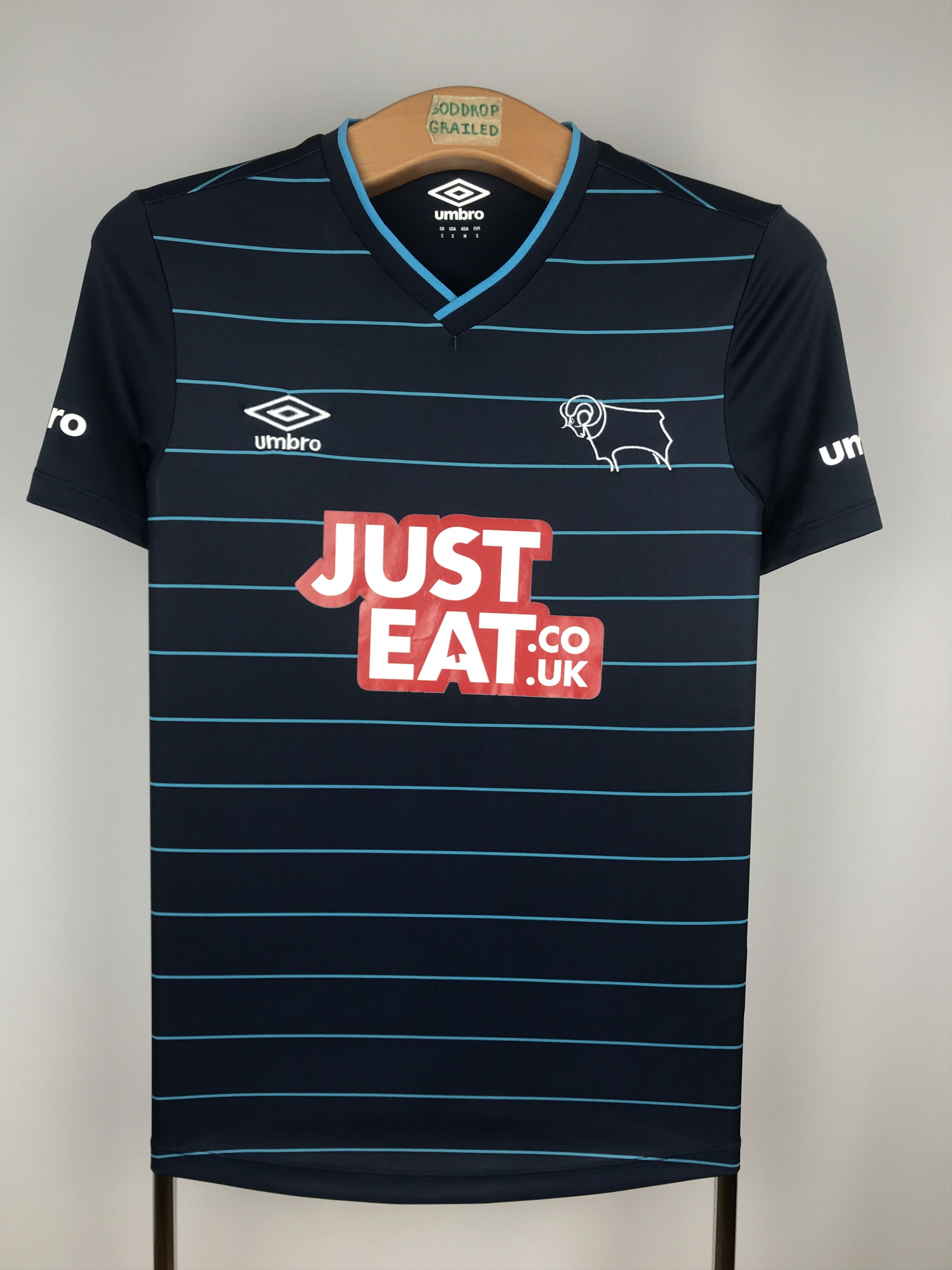 Umbro Derby County 2014-2015 Umbro Away Soccer Jersey Shirt Size US S / EU 44-46 / 1 - 1 Thumbnail