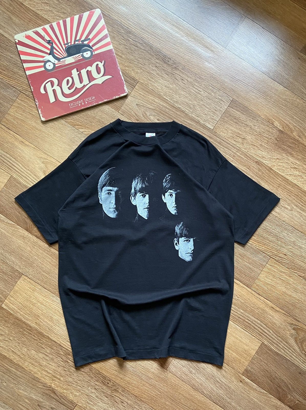 image of Band Tees x Rock Band Vintage 1992 Beatles "meet The Beatles" Rock T Shirt Tee in Black (Size XL)