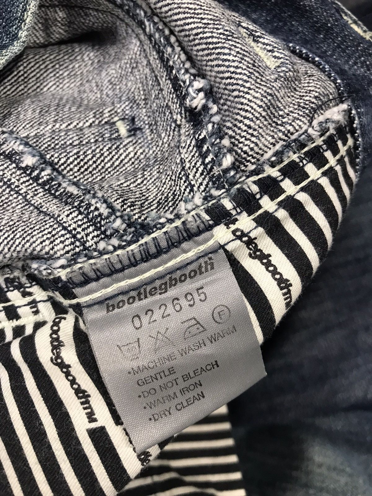 Japanese Brand × Vintage Vintage Bootlegbooth Light Wash Zipper Jeans Design Size US 32 / EU 48 - 16 Thumbnail