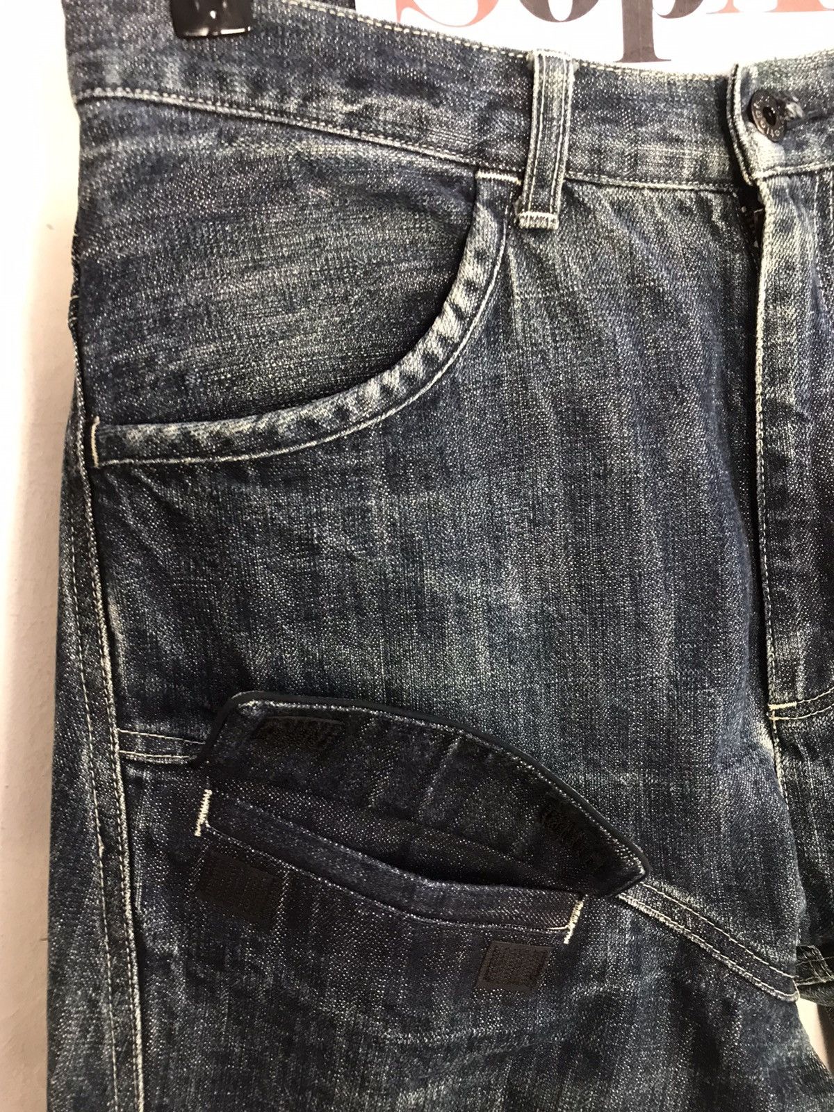 Japanese Brand × Vintage Vintage Bootlegbooth Light Wash Zipper Jeans Design Size US 32 / EU 48 - 8 Thumbnail