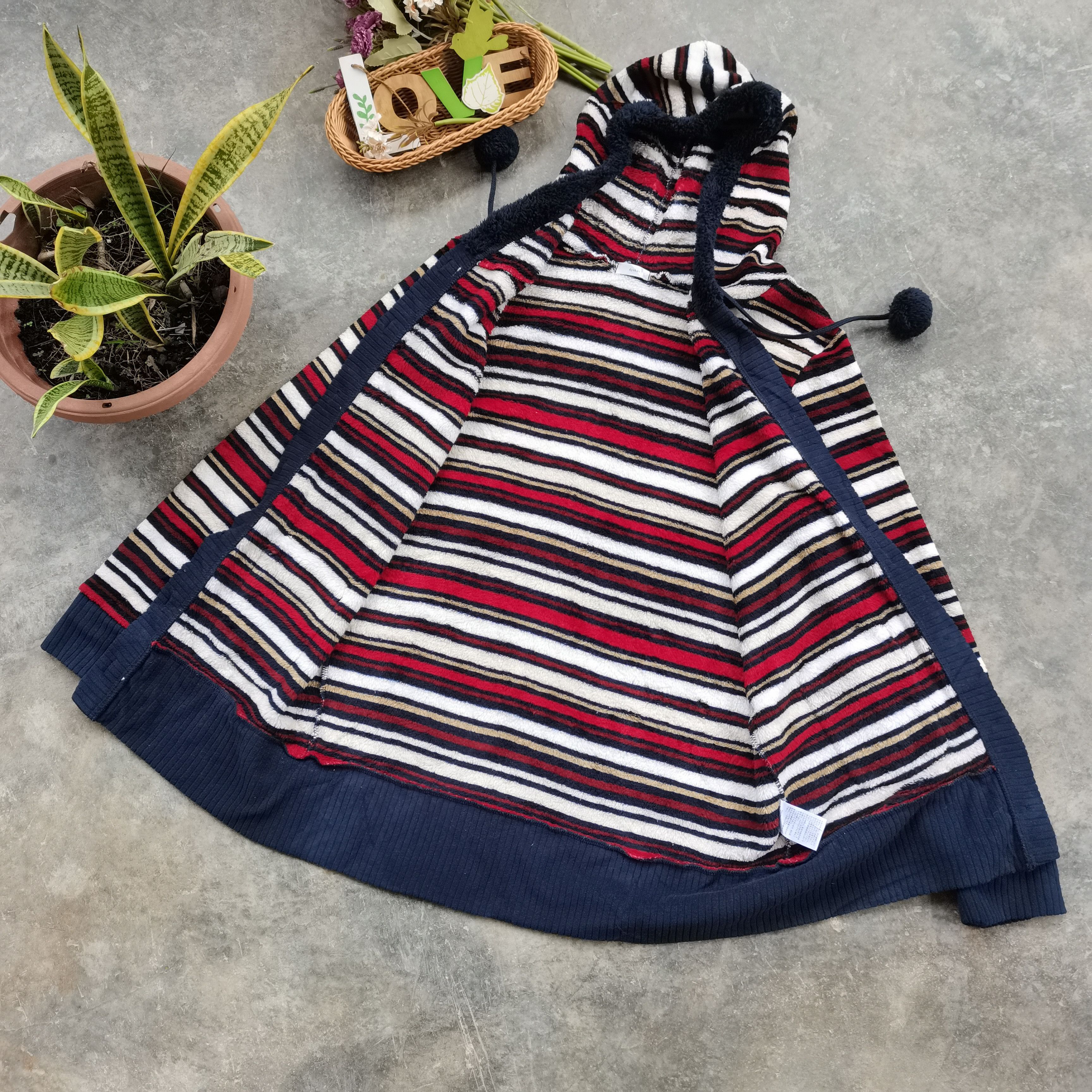 Japanese Brand × Vintage Vintage DYUKAS Stripe Fleece Jacket With Hoodie Size US L / EU 52-54 / 3 - 2 Thumbnail