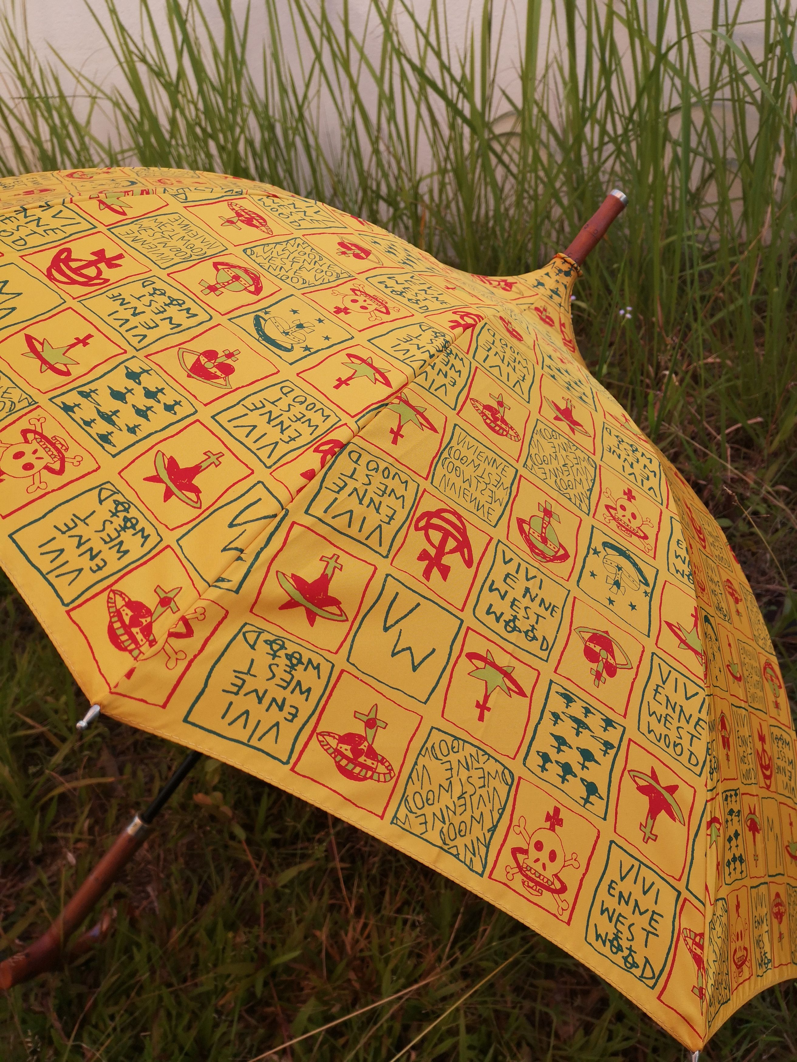 Designer × Vivienne Westwood Limited Edition Vivienne Westwood Over Print Logo Umbrella Size ONE SIZE - 7 Thumbnail