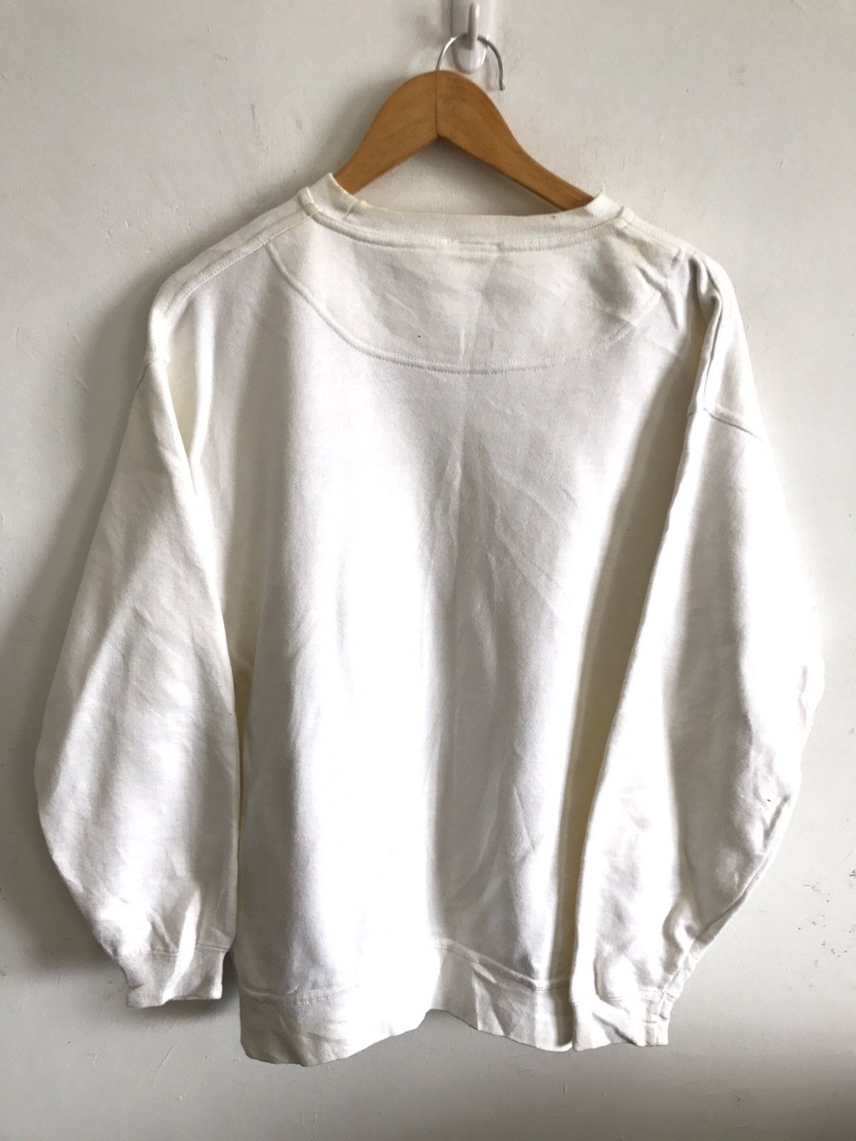 Nike Nike Swoosh Big Logo Crewneck Sweatshirt Size US M / EU 48-50 / 2 - 2 Thumbnail