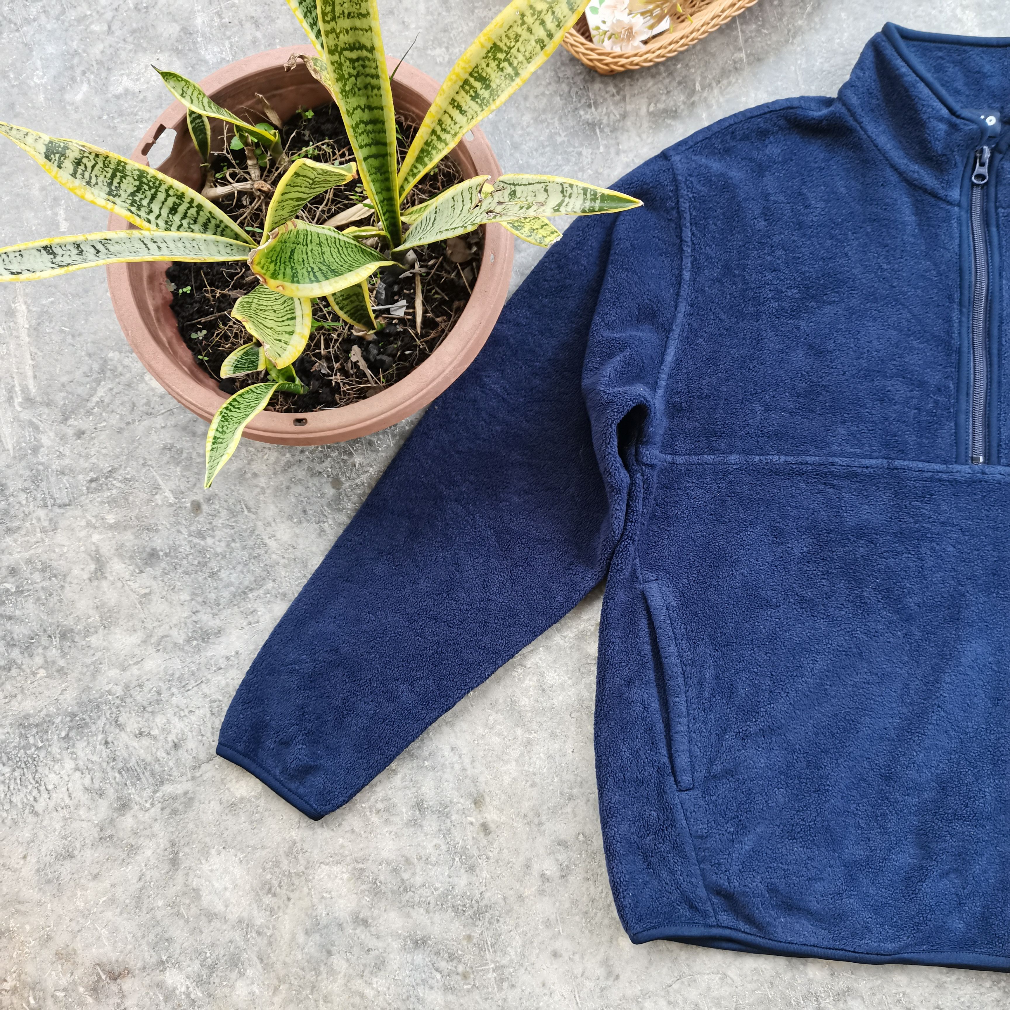 Japanese Brand UNIQLO Half Zipper Fleece Sweatshirt Size US M / EU 48-50 / 2 - 3 Thumbnail