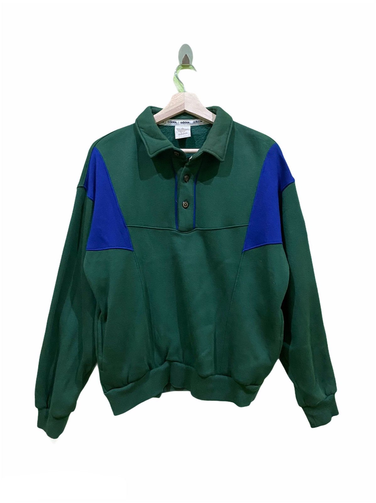 VINTAGE ADIDAS SWEATER