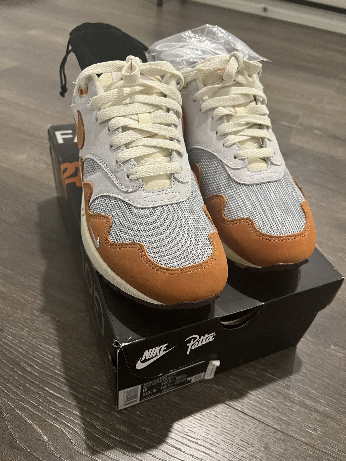 Nike × Patta Nike Patta Airmax 1 Size US 9 / EU 42 - 1 Thumbnail