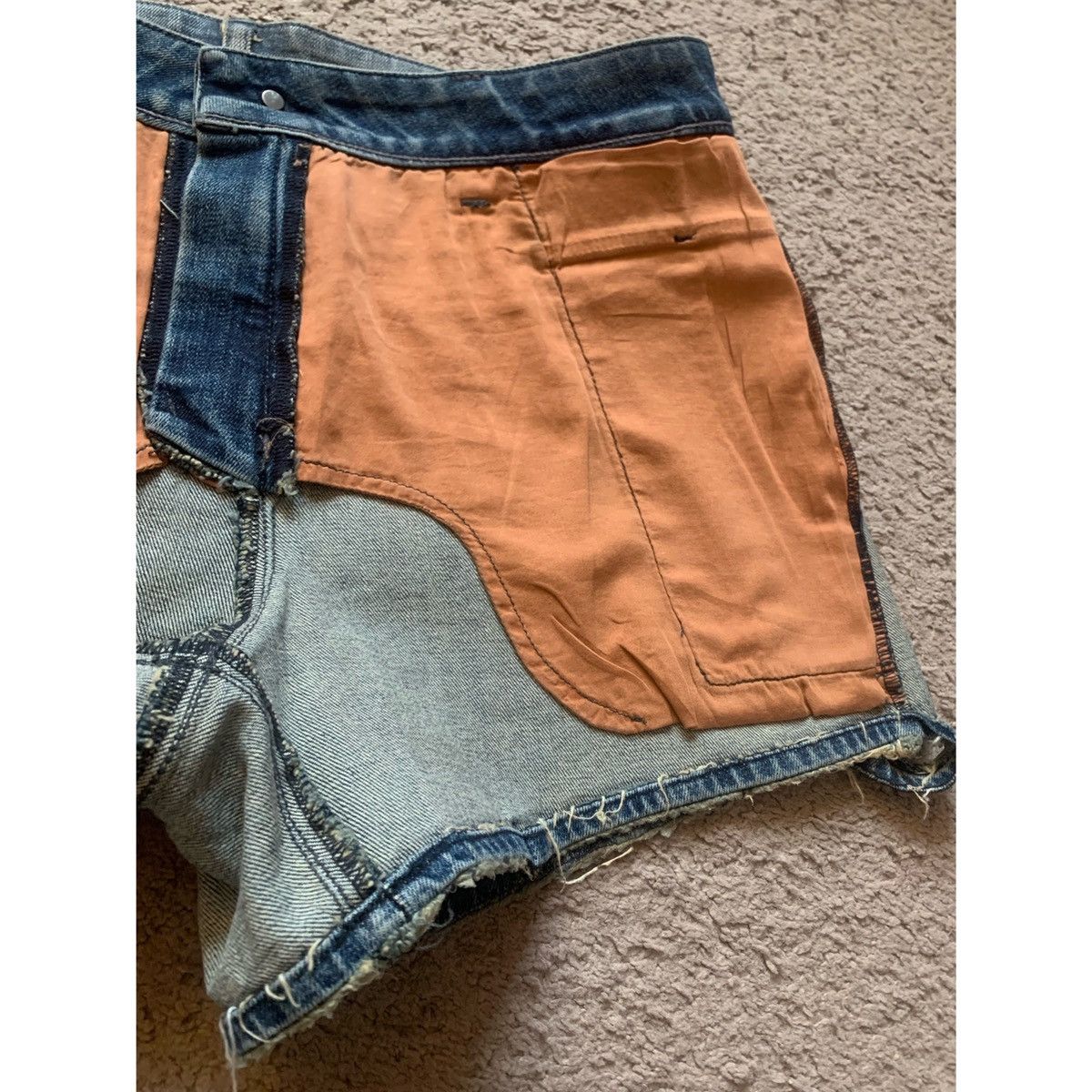 Helmut Lang HELMUT LANG WAX DISTRESS DENIM SHORTS Size 30" / US 8 / IT 44 - 17 Thumbnail