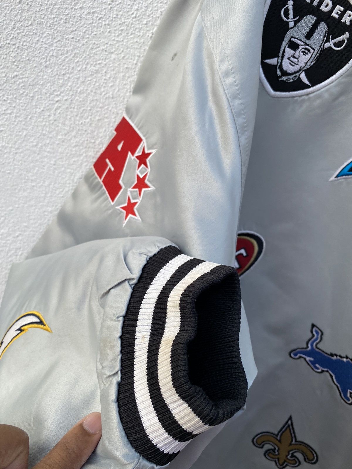 NFL Vintage NFL team jacket all logo patch satin bomber jacket Size US XL / EU 56 / 4 - 13 Thumbnail