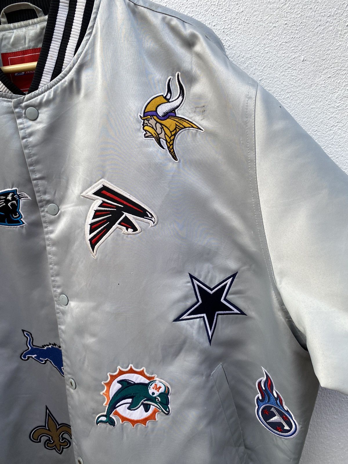 NFL Vintage NFL team jacket all logo patch satin bomber jacket Size US XL / EU 56 / 4 - 9 Thumbnail