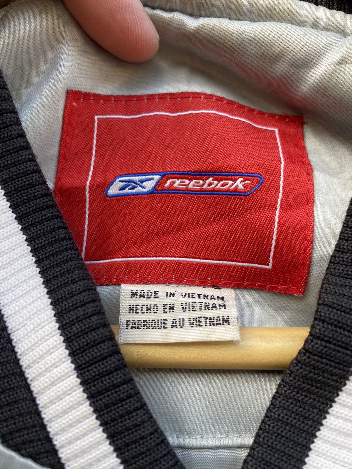 NFL Vintage NFL team jacket all logo patch satin bomber jacket Size US XL / EU 56 / 4 - 21 Thumbnail