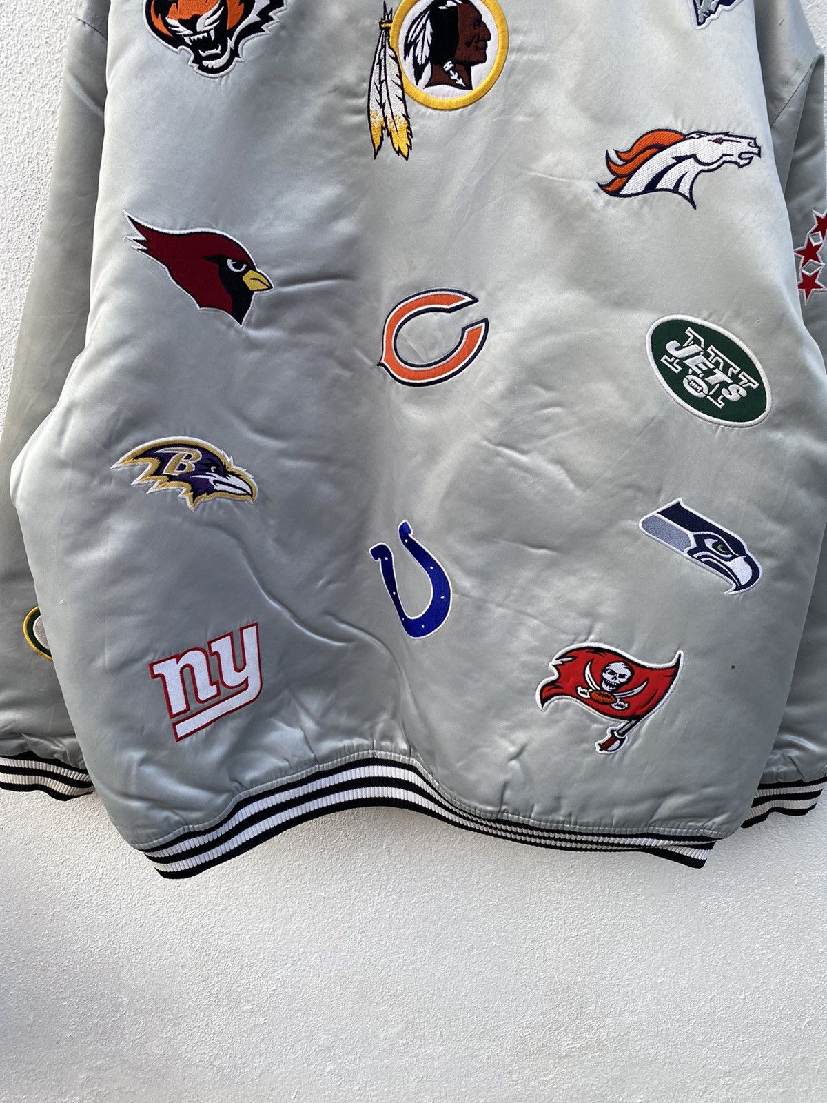 NFL Vintage NFL team jacket all logo patch satin bomber jacket Size US XL / EU 56 / 4 - 15 Thumbnail