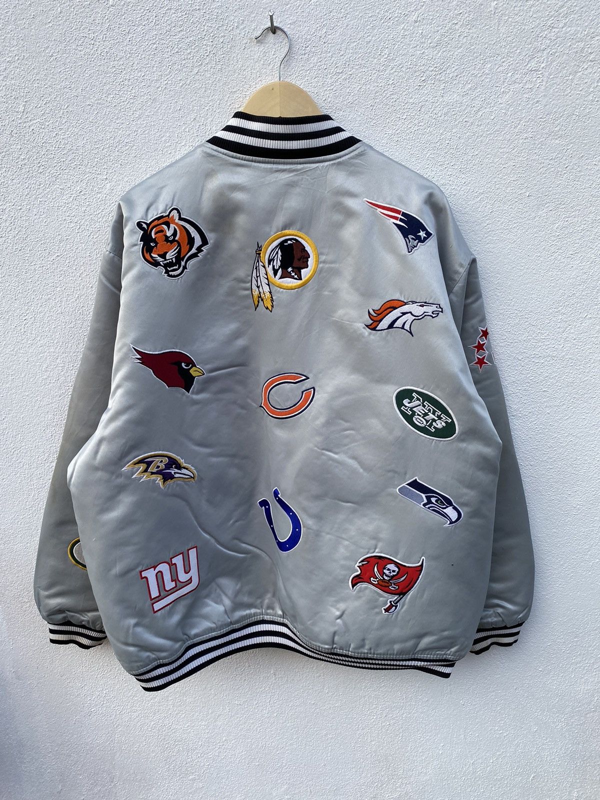 NFL Vintage NFL team jacket all logo patch satin bomber jacket Size US XL / EU 56 / 4 - 2 Thumbnail