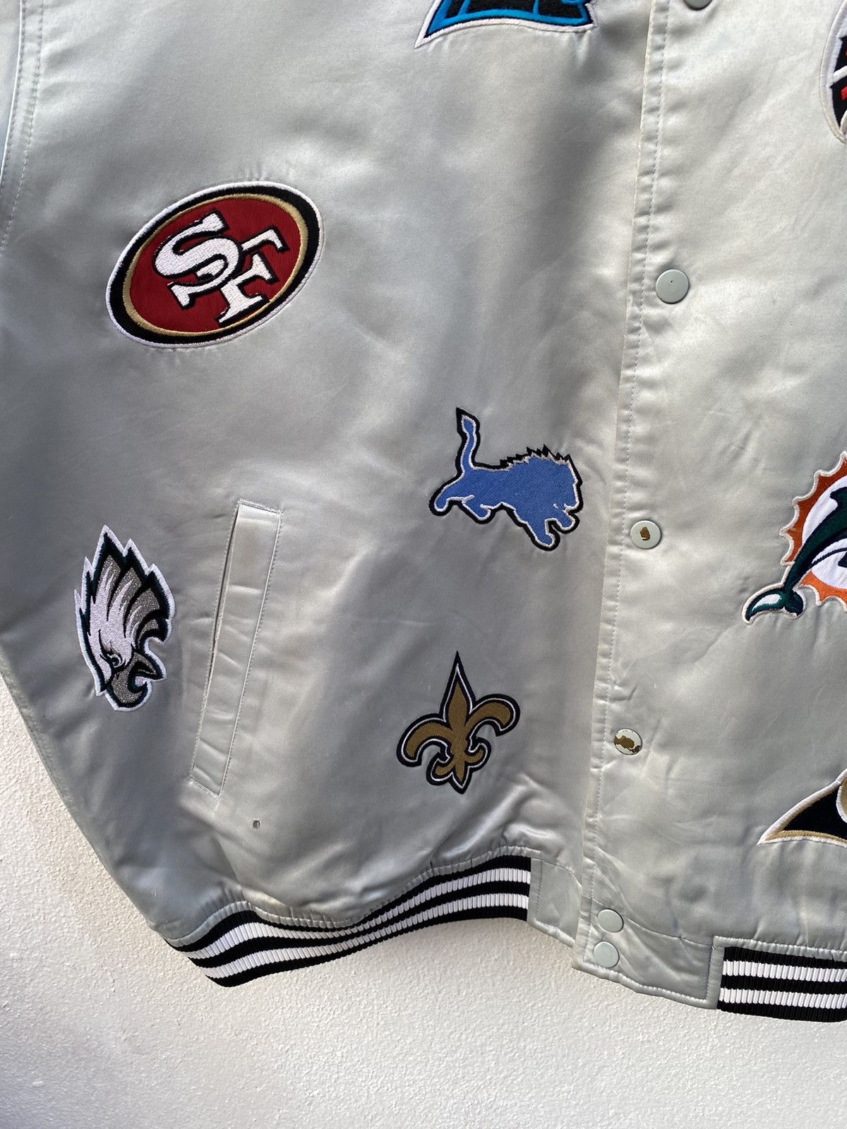 NFL Vintage NFL team jacket all logo patch satin bomber jacket Size US XL / EU 56 / 4 - 8 Thumbnail