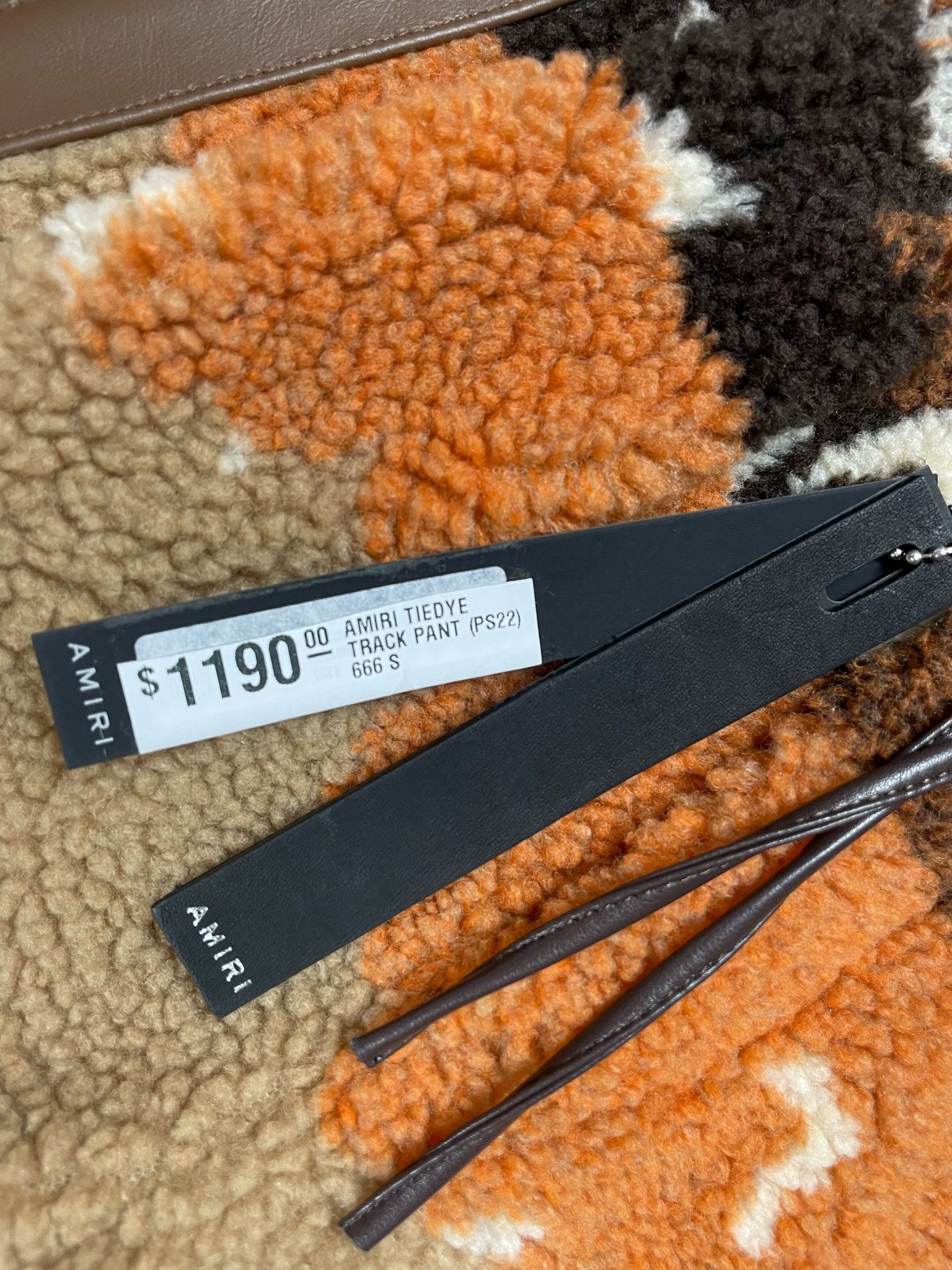 Amiri 🔥70% OFF🔥 [SALE] Amiri Tie Dye Faux Shearling Sweatpants Size US 30 / EU 46 - 3 Thumbnail