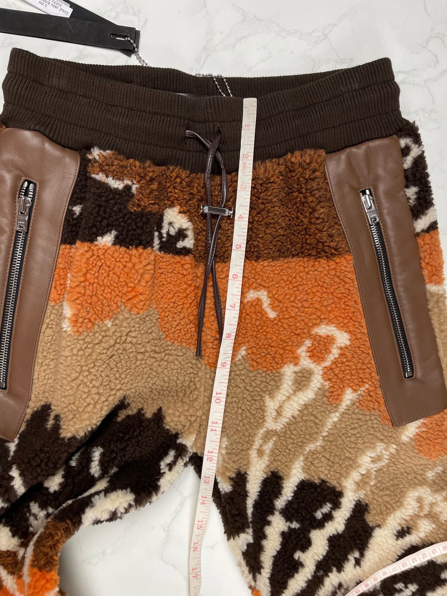 Amiri 🔥70% OFF🔥 [SALE] Amiri Tie Dye Faux Shearling Sweatpants Size US 30 / EU 46 - 8 Thumbnail