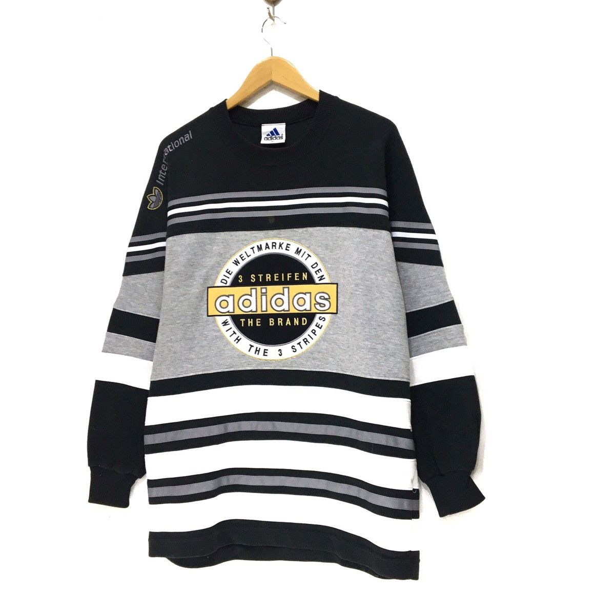 Adidas Vintage 90s ADIDAS Crewneck Sweatshirt Embroidered Big Logo Size US L / EU 52-54 / 3 - 5 Thumbnail