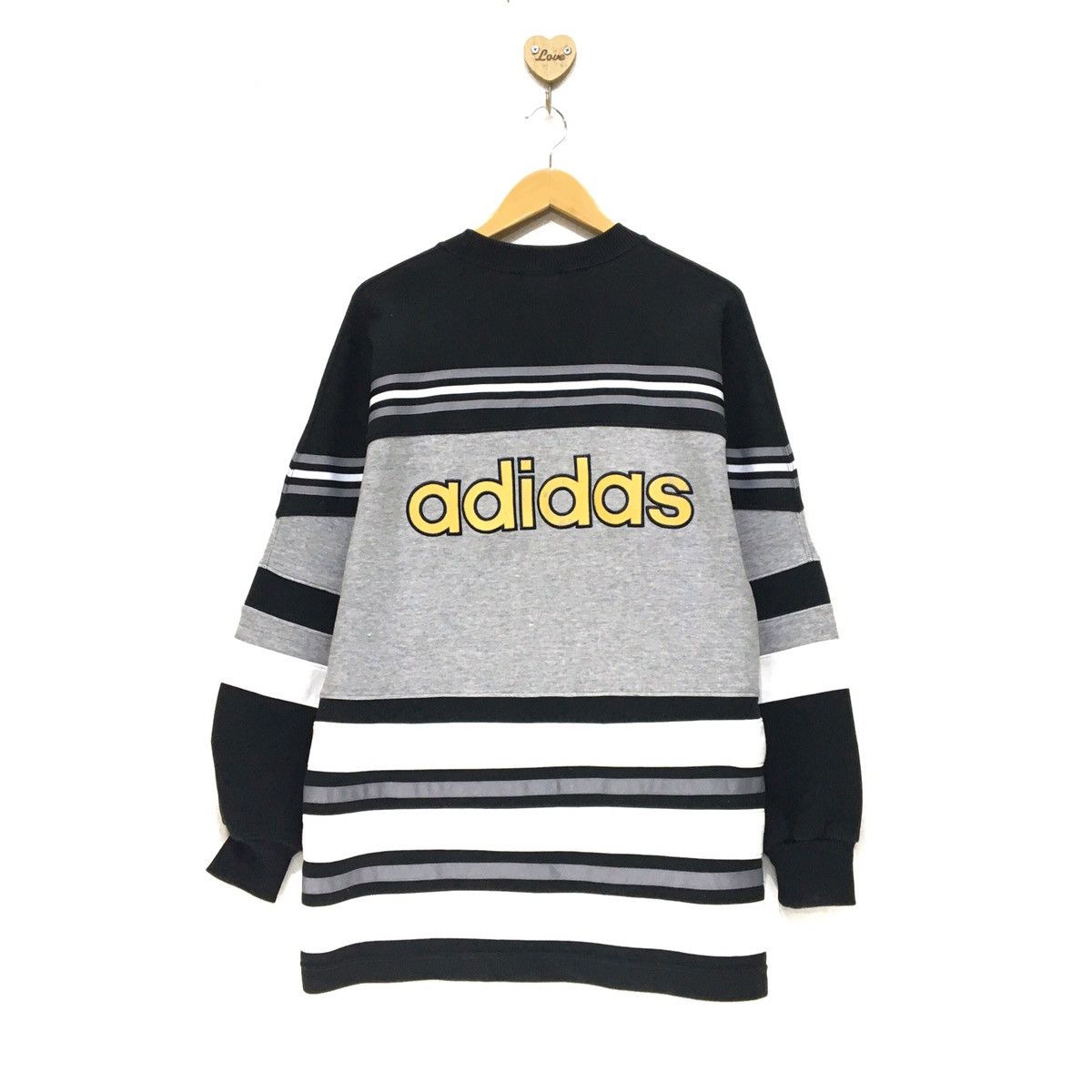 Adidas Vintage 90s ADIDAS Crewneck Sweatshirt Embroidered Big Logo Size US L / EU 52-54 / 3 - 2 Thumbnail