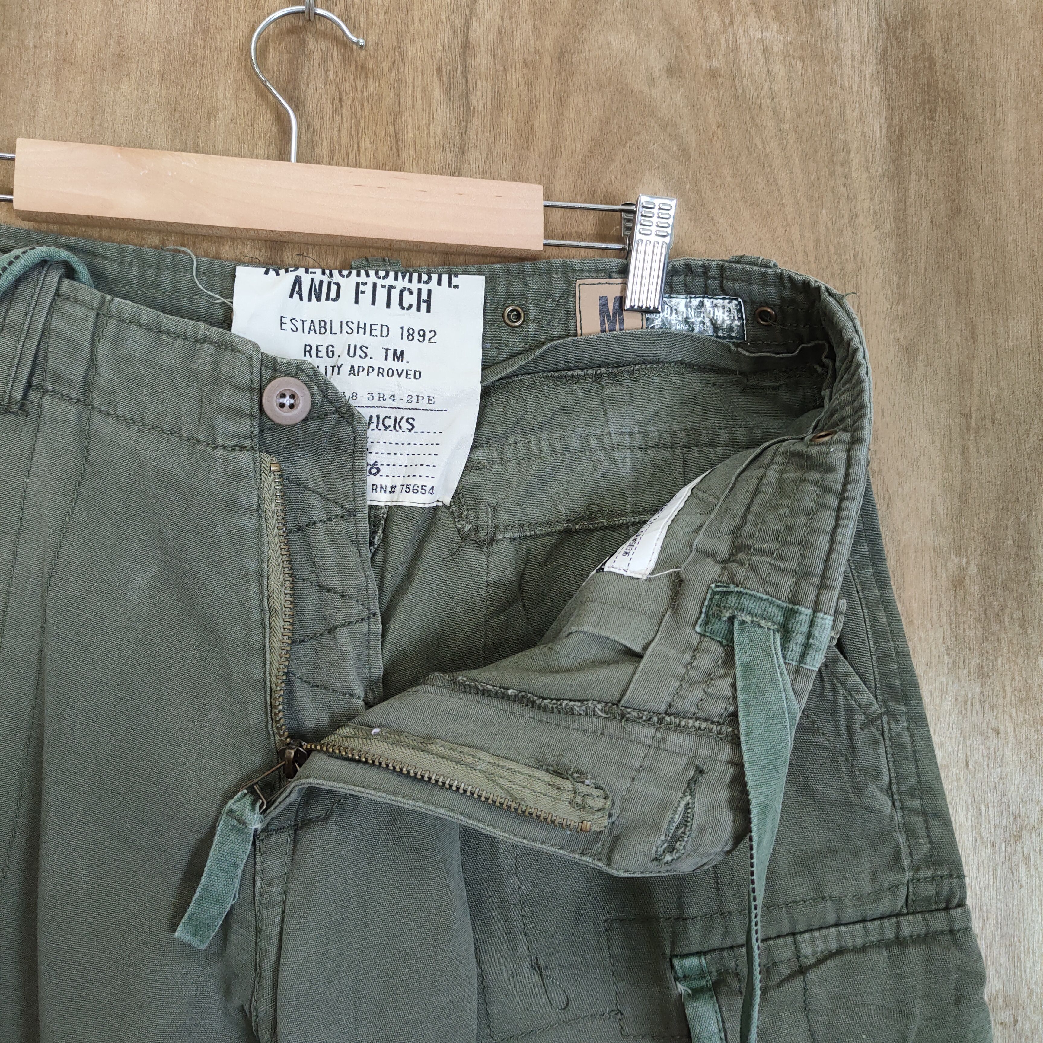 Abercrombie & Fitch VINTAGE ABERCROMBIE FITCH CARGO PANTS ZIPPER LEG Size US 32 / EU 48 - 11 Thumbnail