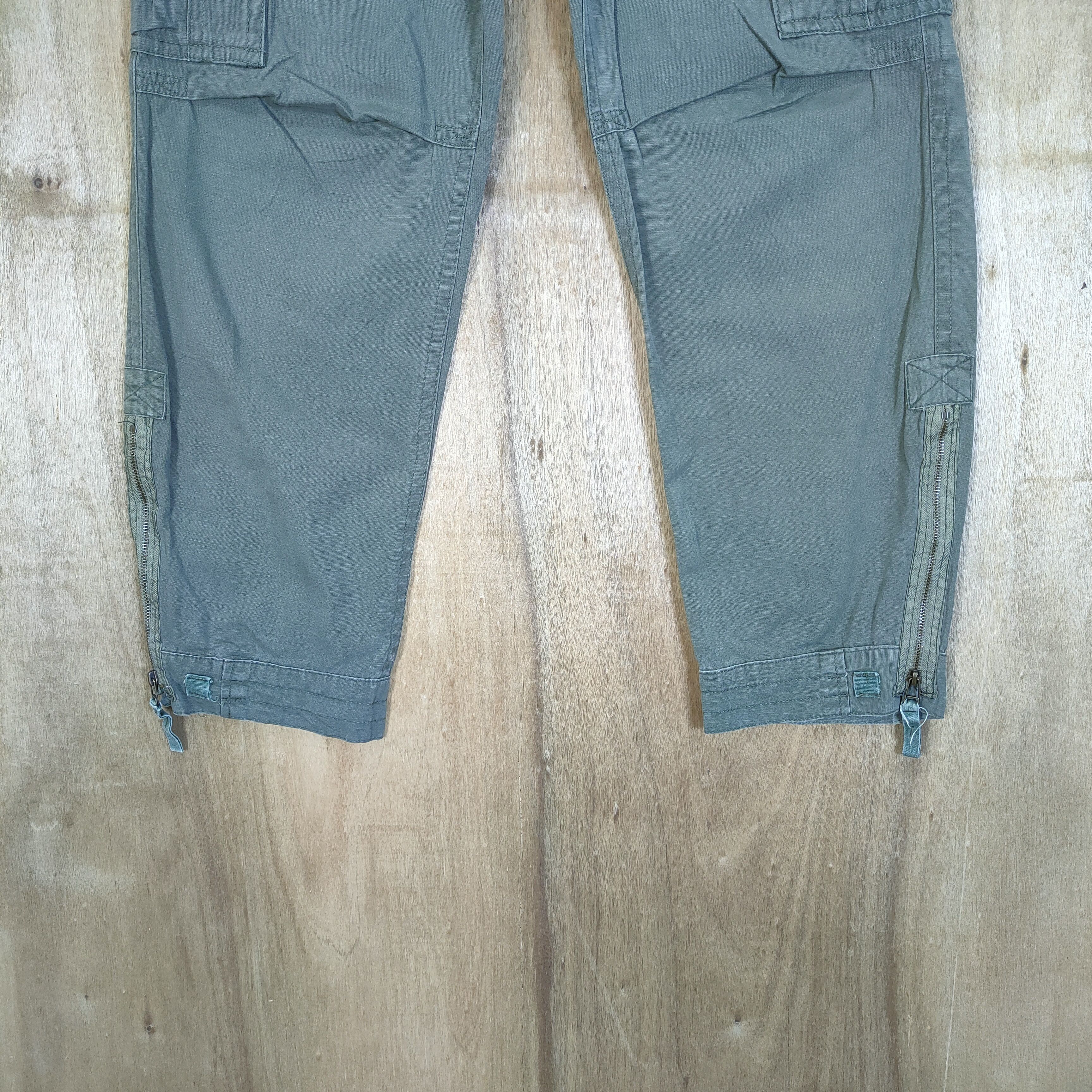 Abercrombie & Fitch VINTAGE ABERCROMBIE FITCH CARGO PANTS ZIPPER LEG Size US 32 / EU 48 - 3 Thumbnail