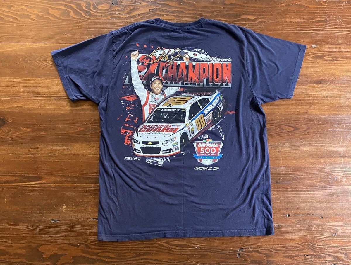 Chase Authentics 2014 Dale Earnhardt Jr. Daytona 500 Champ Double Side Tee Size US L / EU 52-54 / 3 - 1 Thumbnail