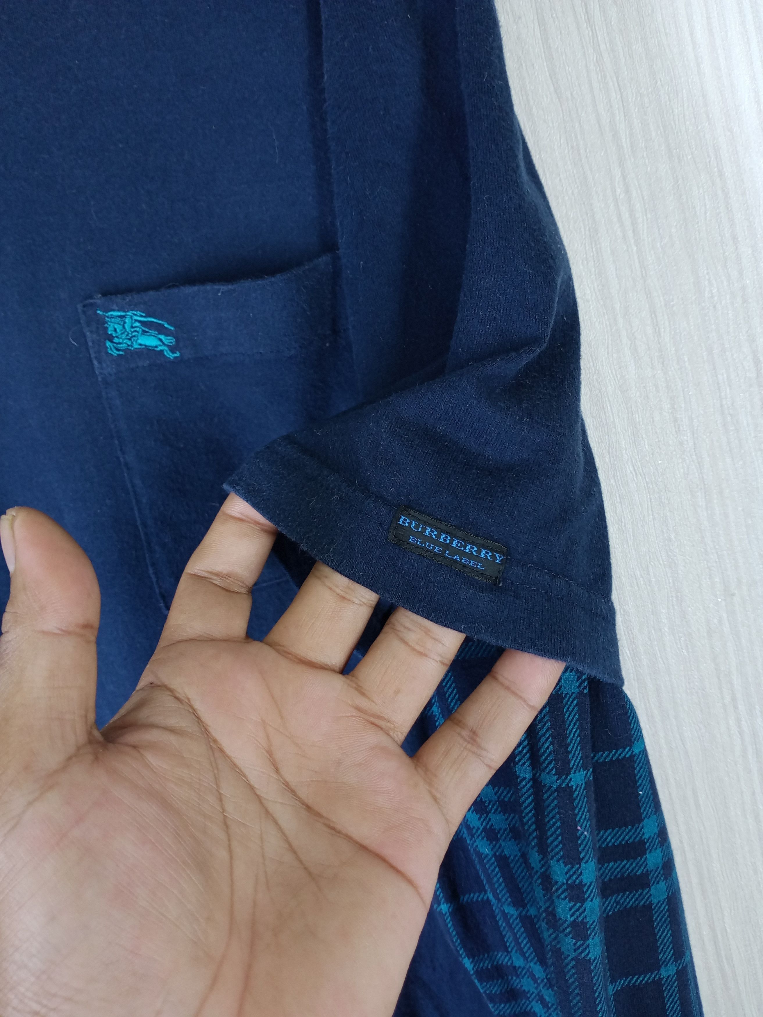 Burberry Vintage Burberry London Blue Label Nova Check Tee Size US L / EU 52-54 / 3 - 8 Thumbnail
