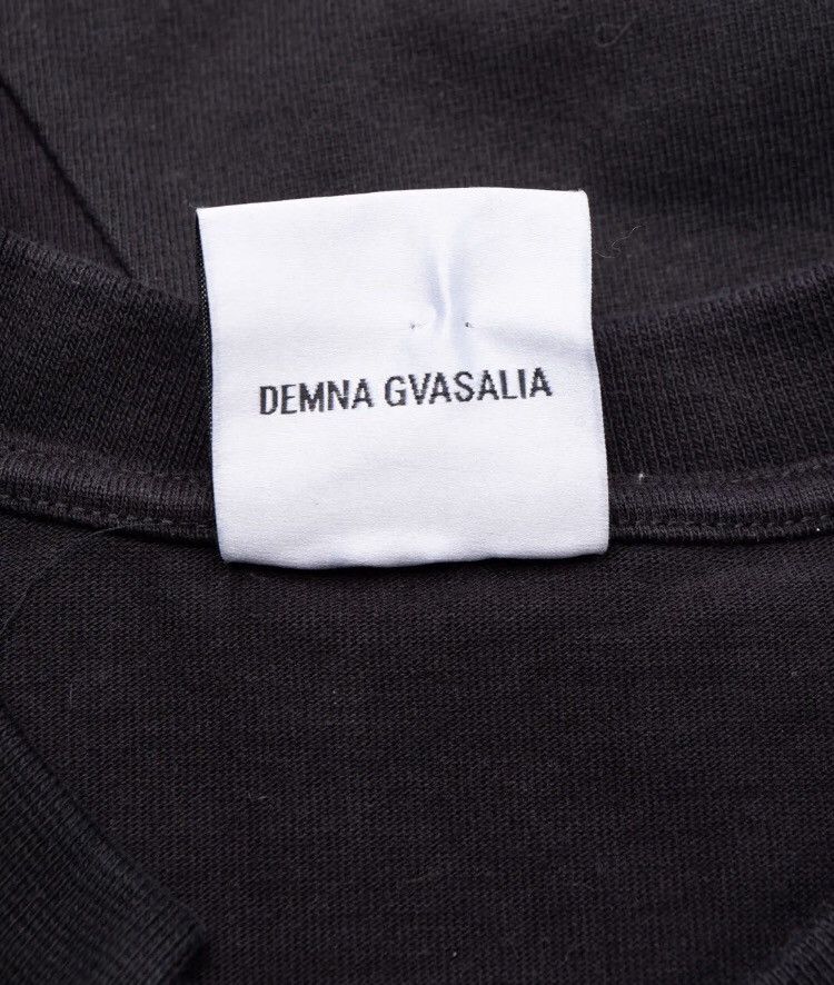 Vetements Vetements Zurich Ss18 Reconstructed T-Shirt Size US S / EU 44-46 / 1 - 9 Thumbnail
