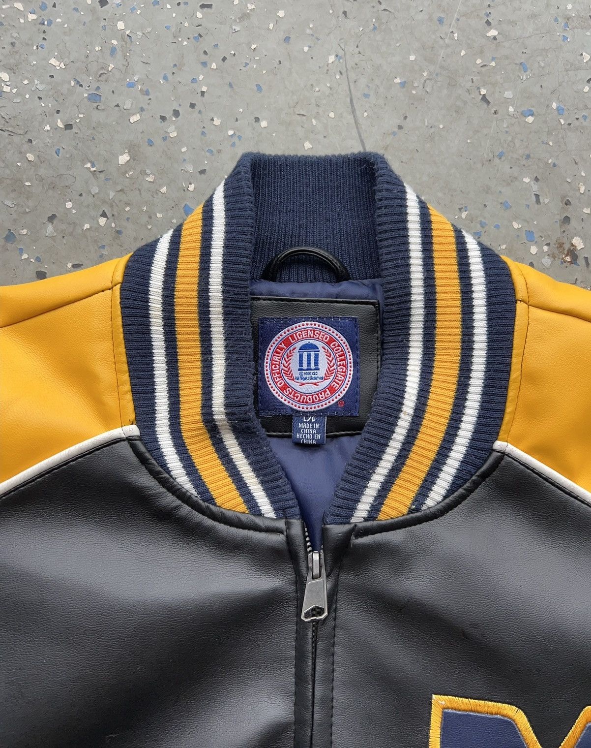 Vintage Vintage West Virginia Mountaineers Leather Letterman Size US L / EU 52-54 / 3 - 3 Thumbnail