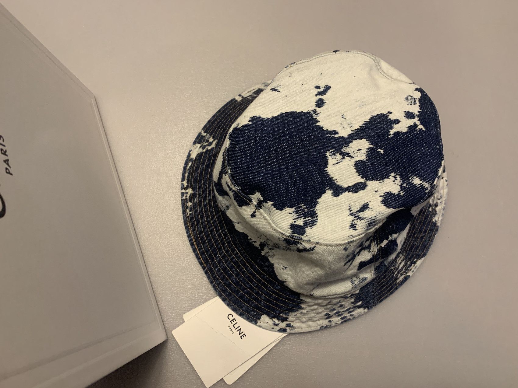 Celine × Hedi Slimane FW'21 Bucket Hat Bleached Denim Size ONE SIZE - 3 Thumbnail