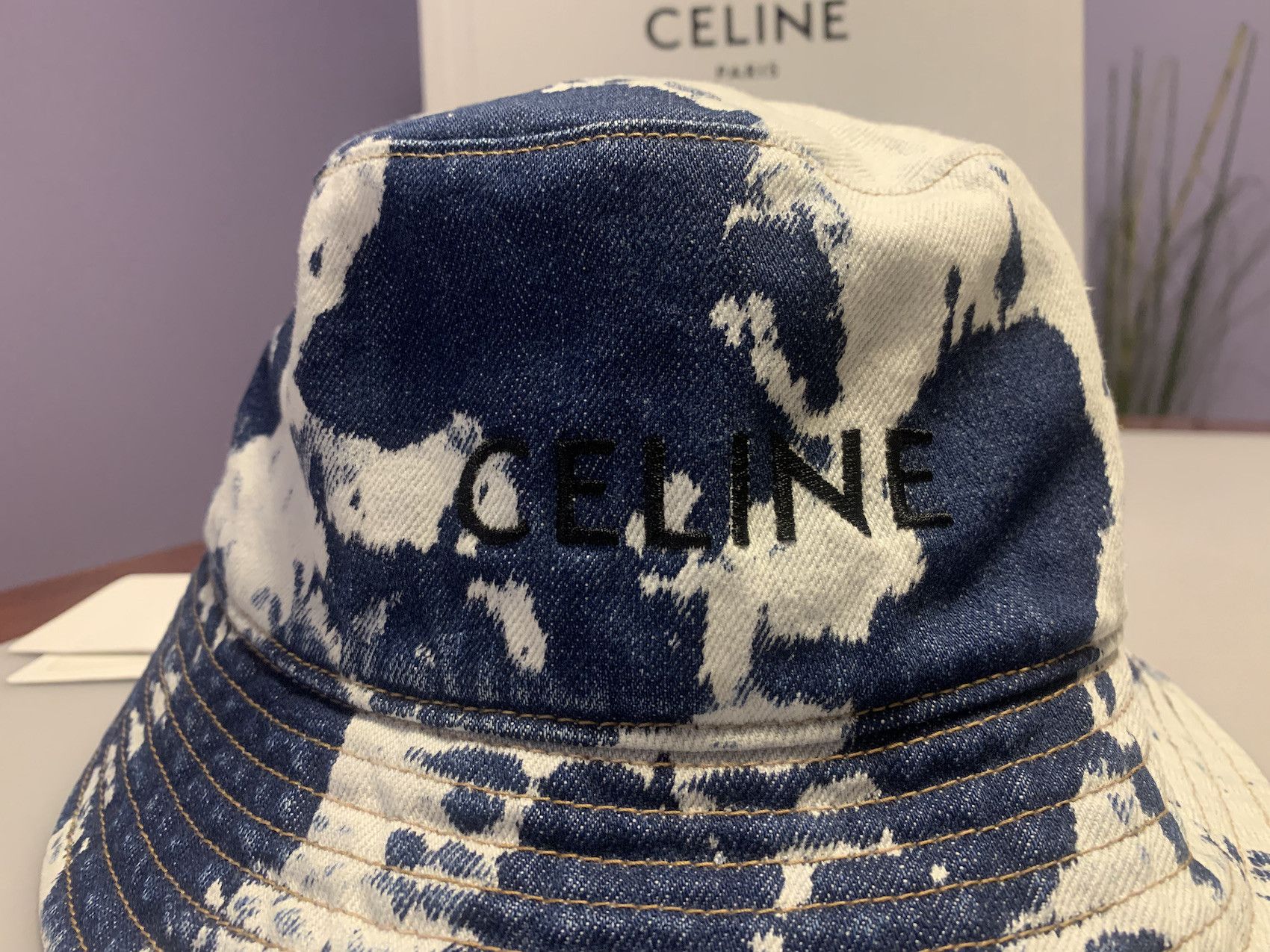 Celine × Hedi Slimane FW'21 Bucket Hat Bleached Denim Size ONE SIZE - 2 Thumbnail